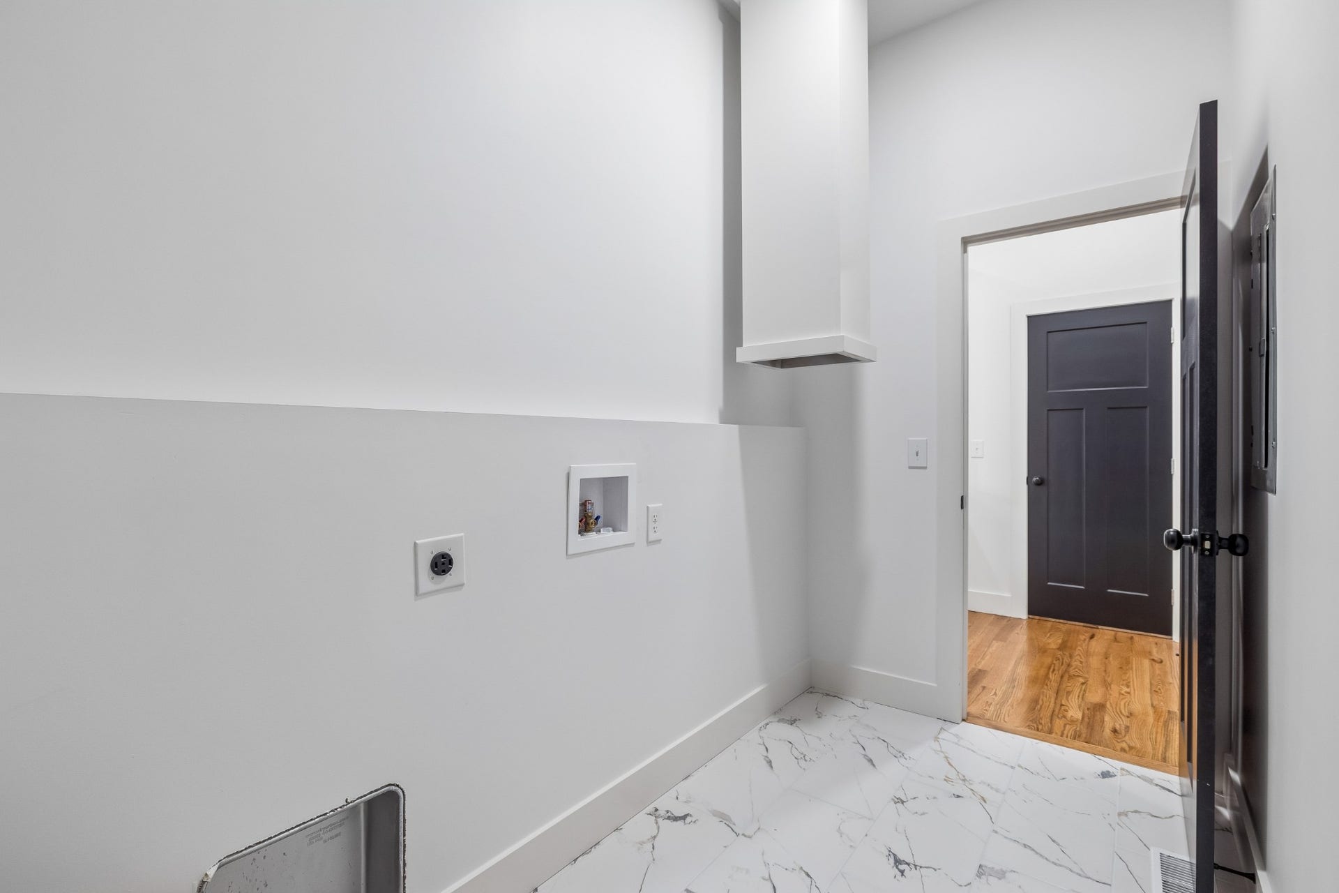 2409A 14th Ave N, Nashville, TN 37208 2409A 14th Ave N, Nashville, TN 37208