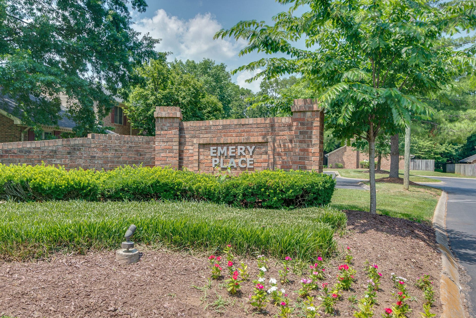 754 Kent Rd, Nashville, TN 37214 754 Kent Rd, Nashville, TN 37214