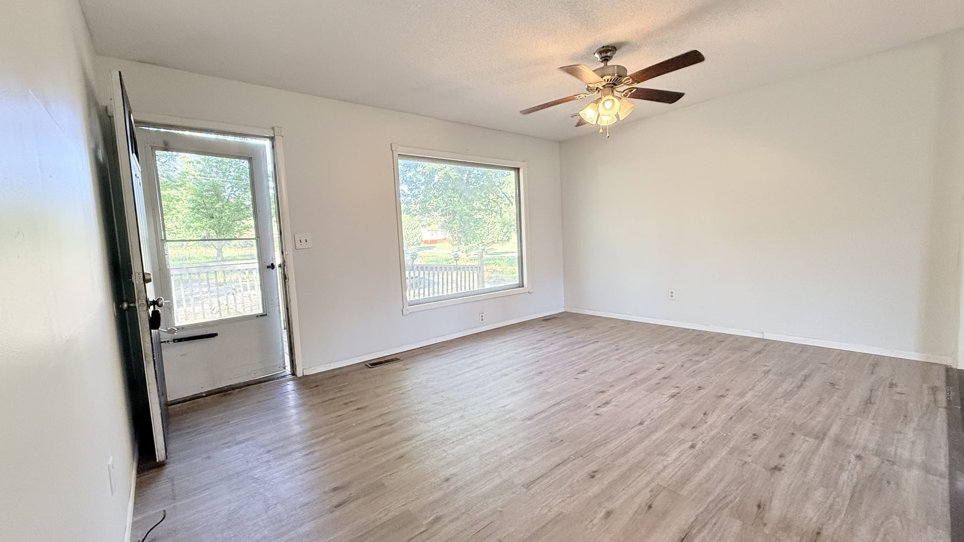365 Stacy Rd, Manchester, TN 37355 365 Stacy Rd, Manchester, TN 37355