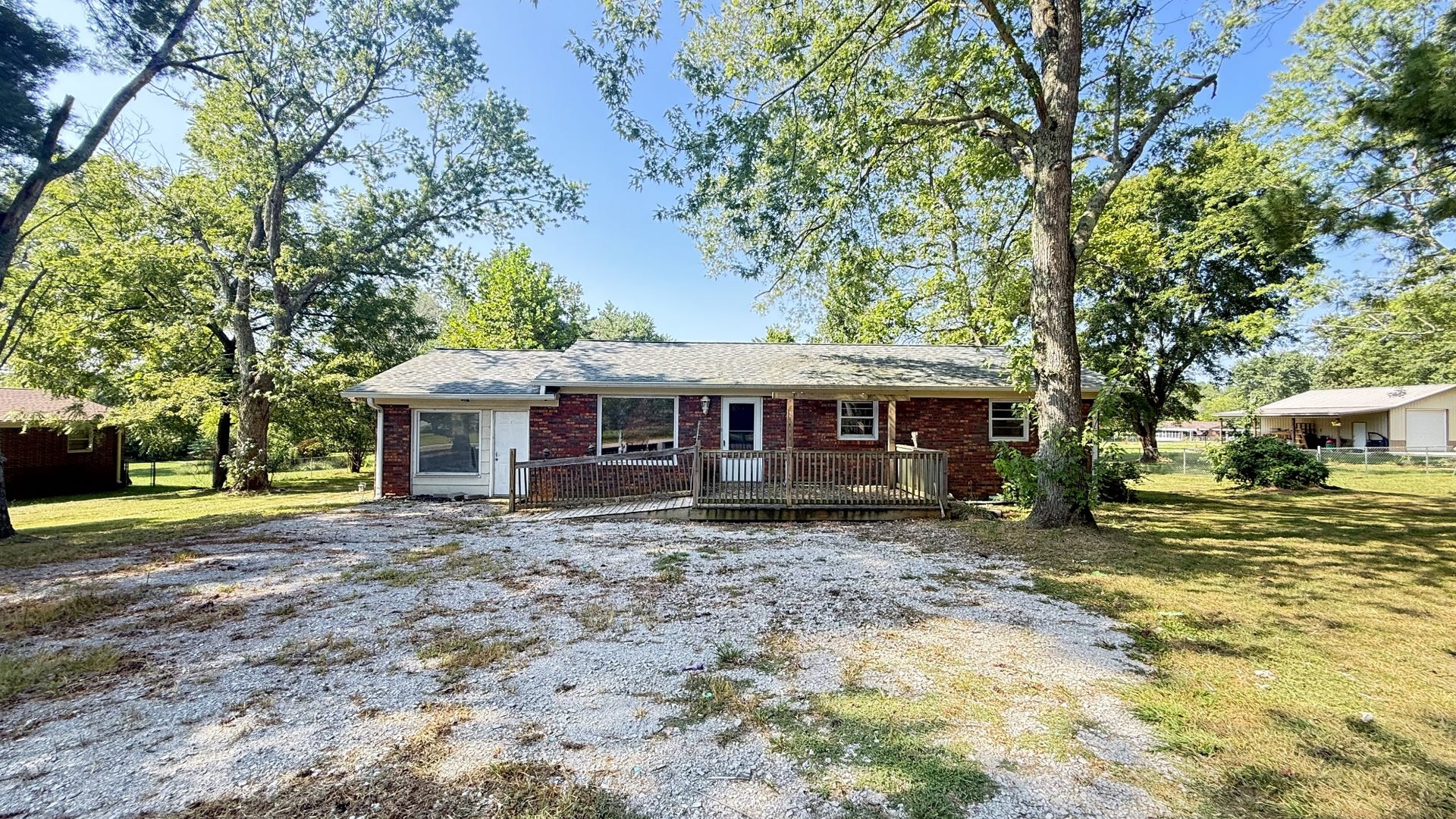 365 Stacy Rd, Manchester, TN 37355 365 Stacy Rd, Manchester, TN 37355