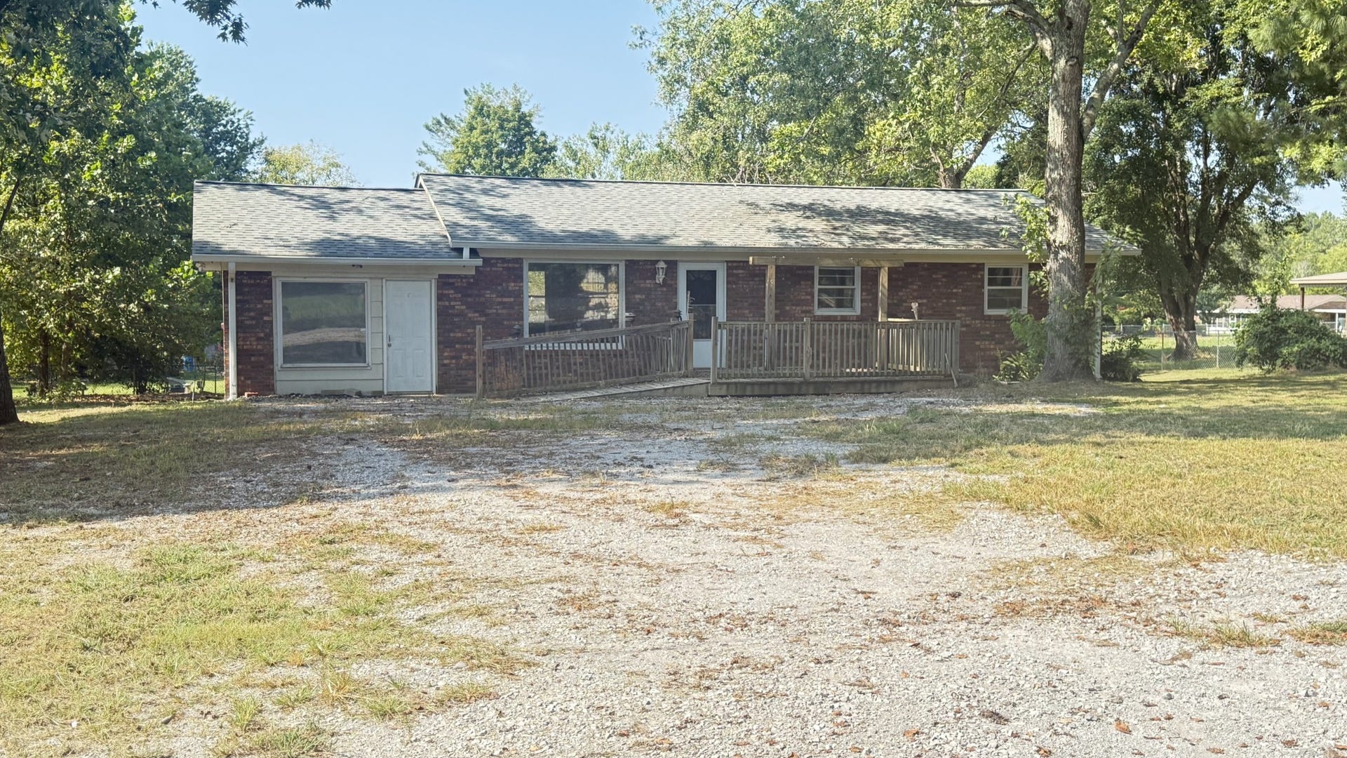 365 Stacy Rd, Manchester, TN 37355 365 Stacy Rd, Manchester, TN 37355