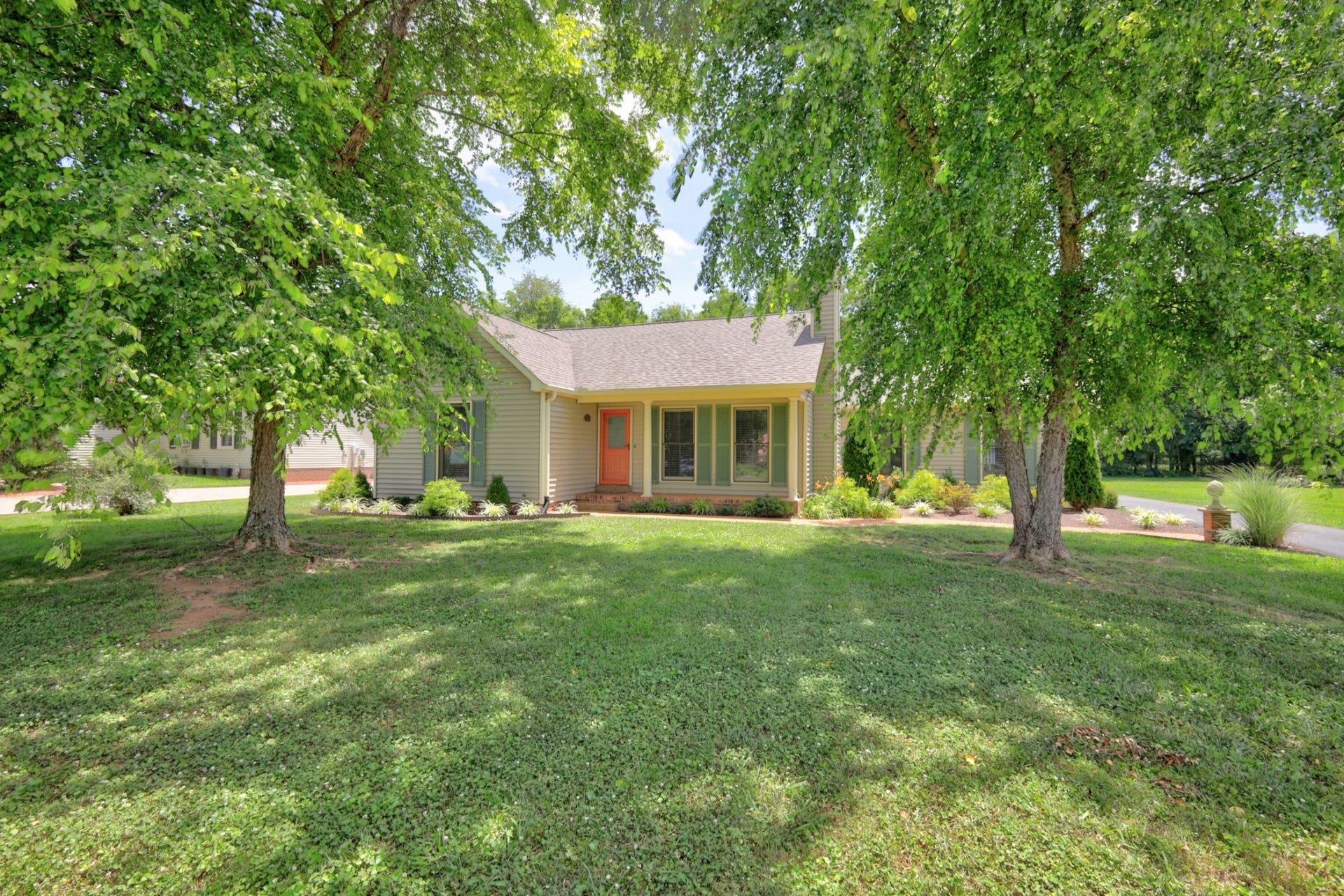 3215 Arthur Dr, Murfreesboro, TN 37127 3215 Arthur Dr, Murfreesboro, TN 37127