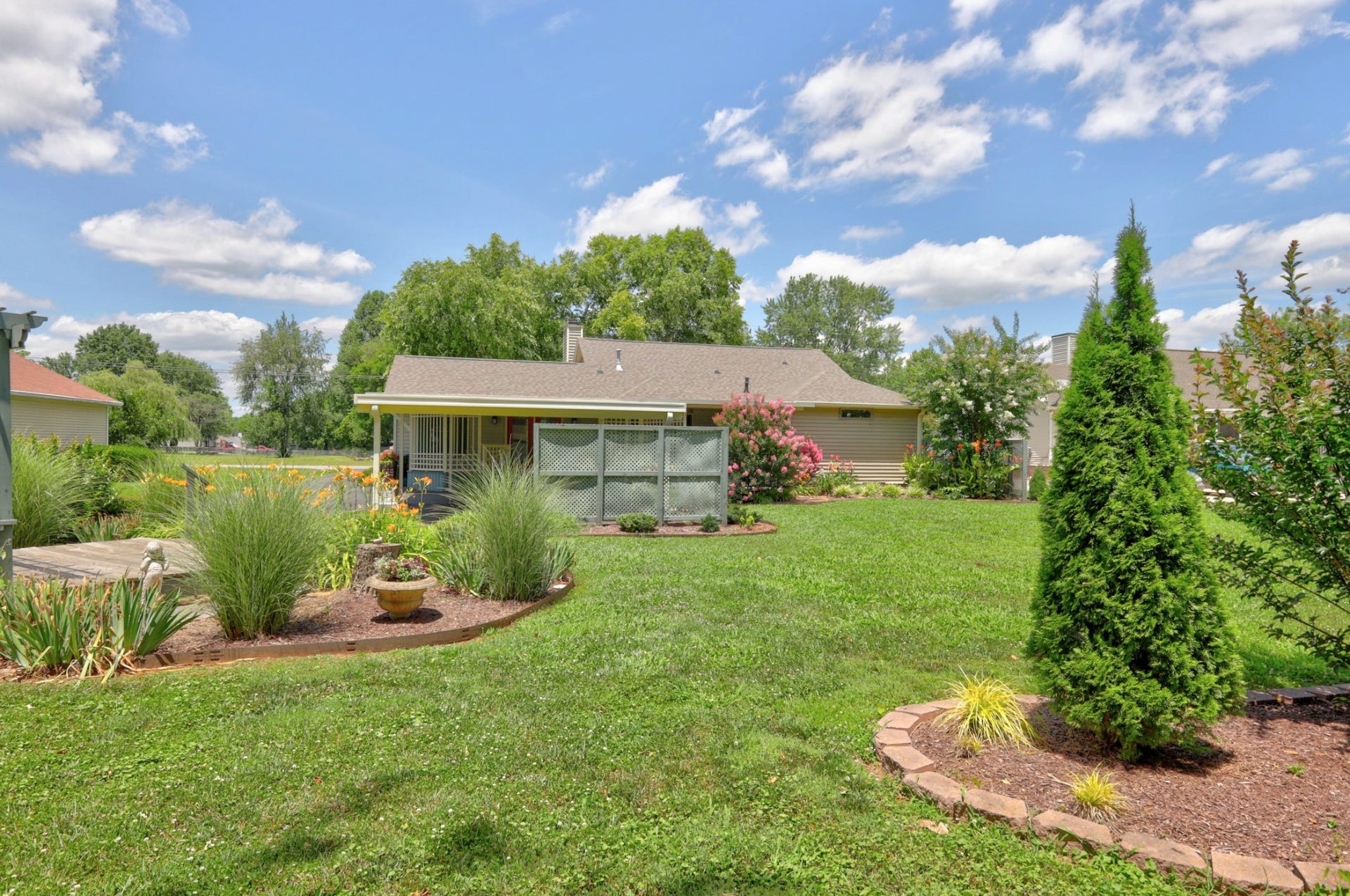 3215 Arthur Dr, Murfreesboro, TN 37127 3215 Arthur Dr, Murfreesboro, TN 37127