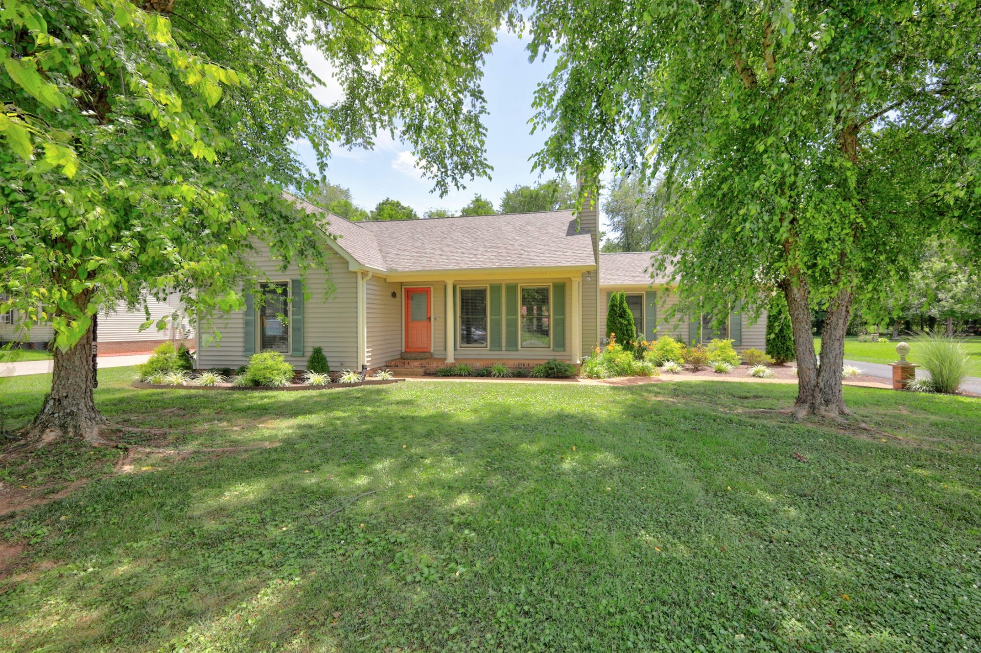 3215 Arthur Dr, Murfreesboro, TN 37127 3215 Arthur Dr, Murfreesboro, TN 37127