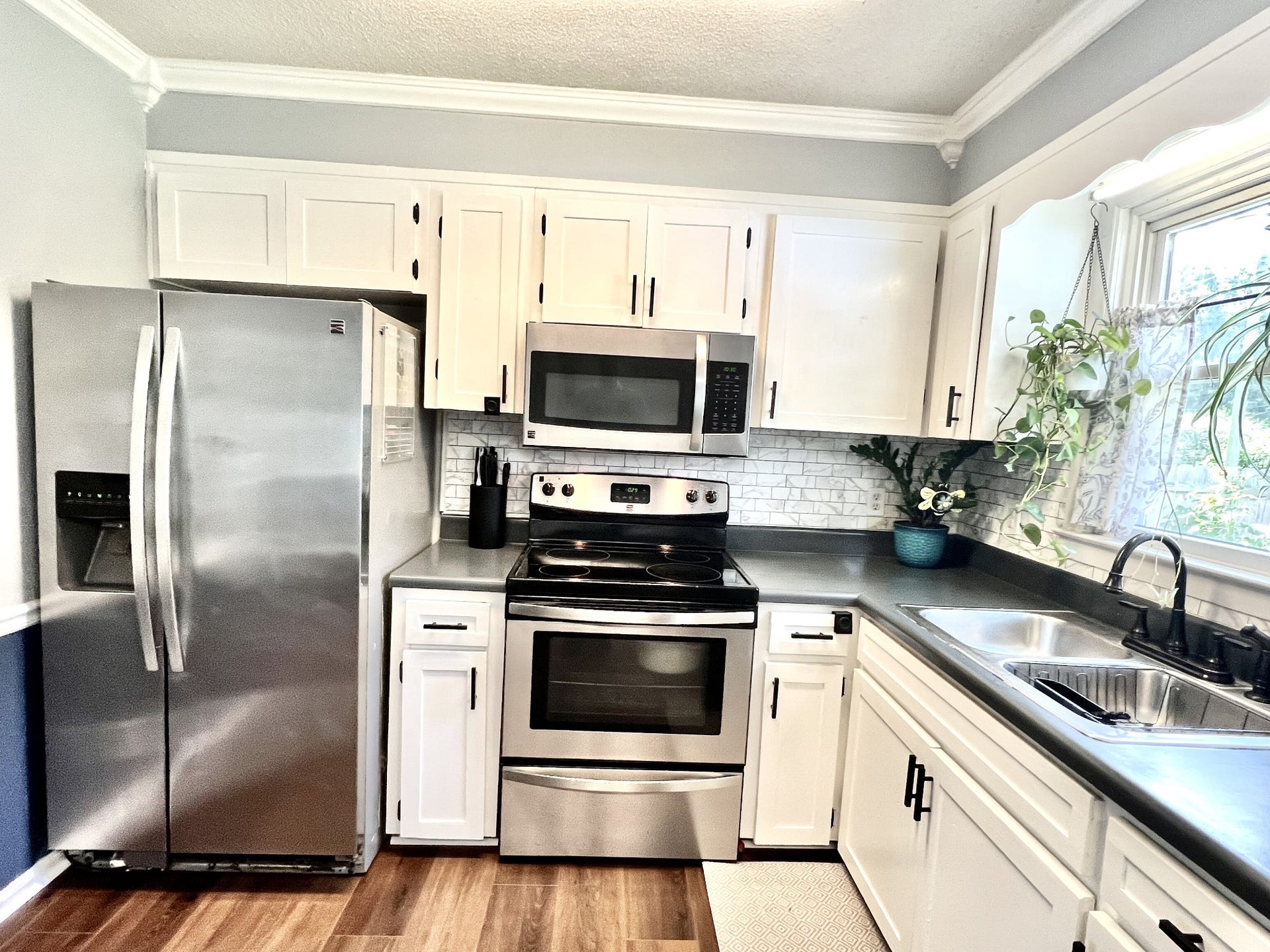 618 Coble Cir, Shelbyville, TN 37160 It has a nice window overlooking the backyard