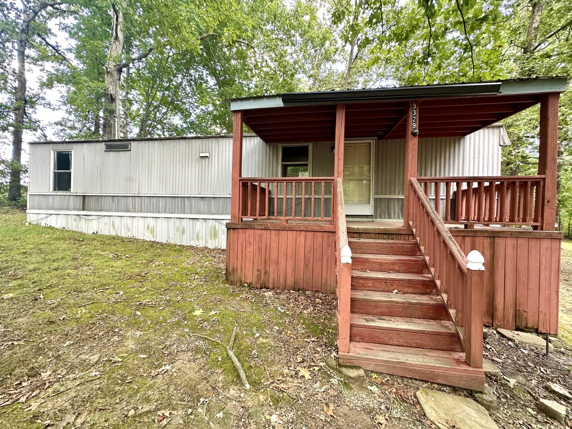 9329 Beeler Ct, Bon Aqua, TN 37025