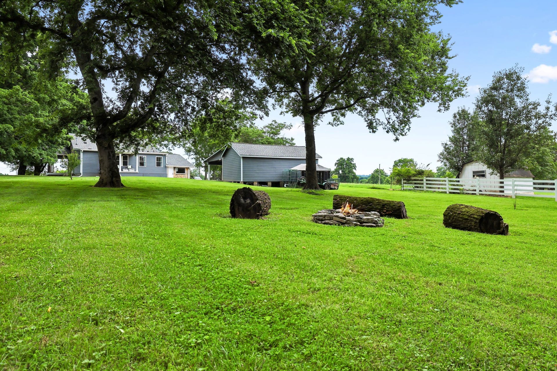 186 Sulphur Springs Rd, Shelbyville, TN 37160 Your beautiful 1 acre homesite offers mature trees and a firepit area! 186 Sulphur Springs Rd, Shelbyville, TN 37160