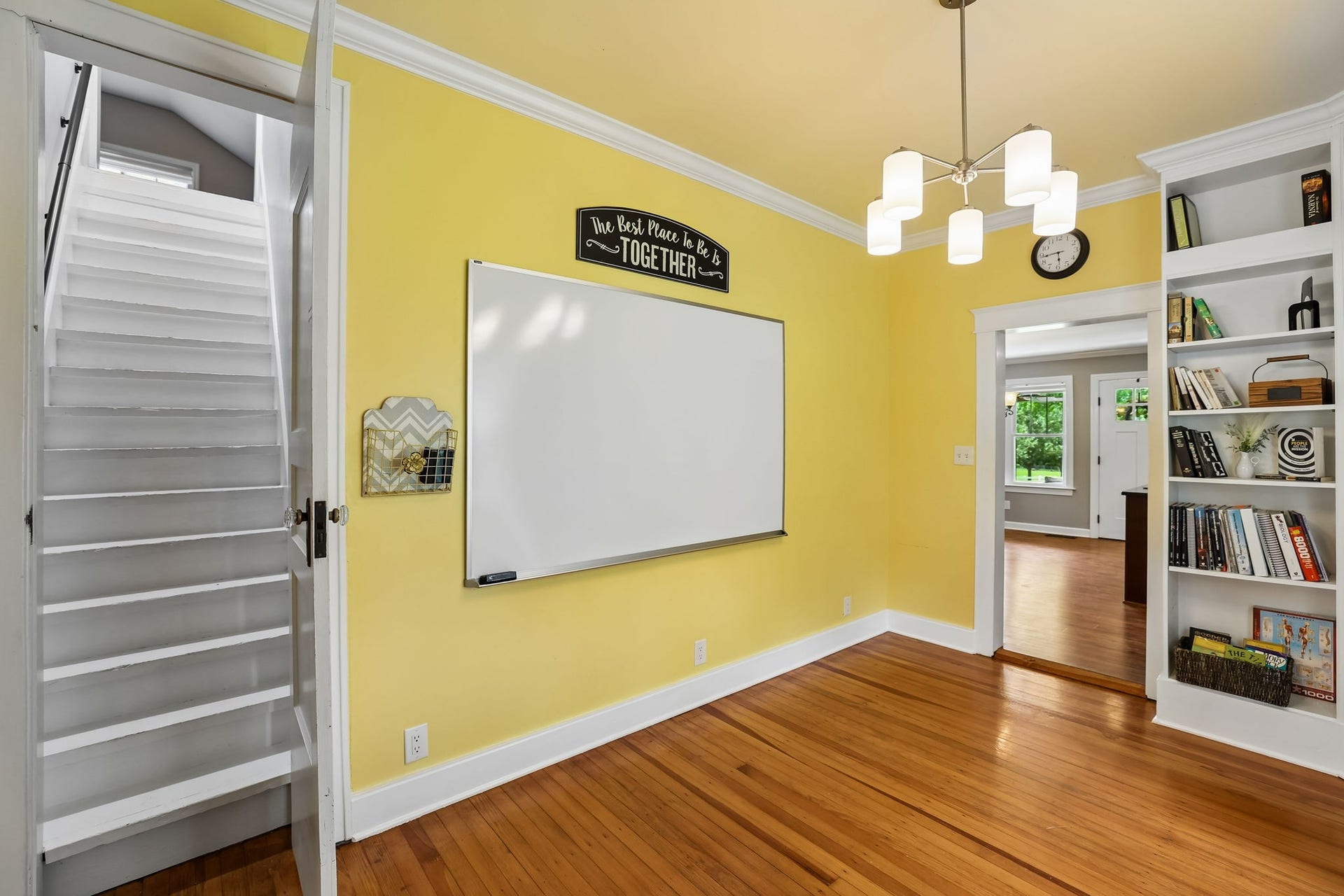 186 Sulphur Springs Rd, Shelbyville, TN 37160 Stairs lead to additional living space or extra bedroom if needed. 186 Sulphur Springs Rd, Shelbyville, TN 37160