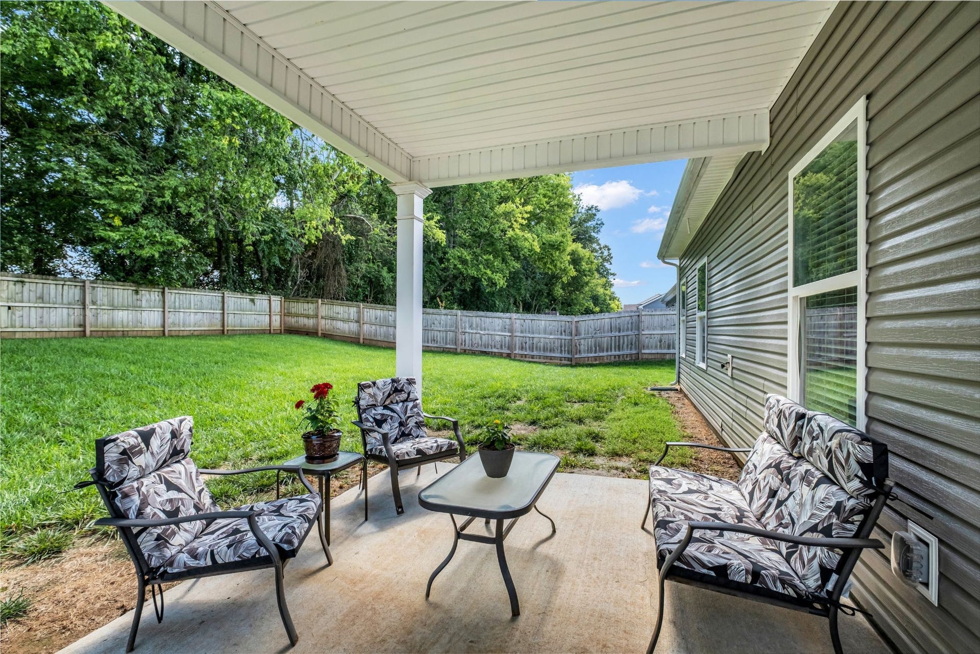 1838 Holdens Holw, Columbia, TN 38401 1838 Holdens Holw, Columbia, TN 38401