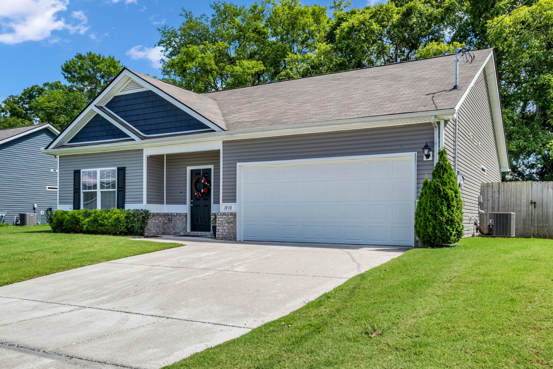 1838 Holdens Holw, Columbia, TN 38401 1838 Holdens Holw, Columbia, TN 38401