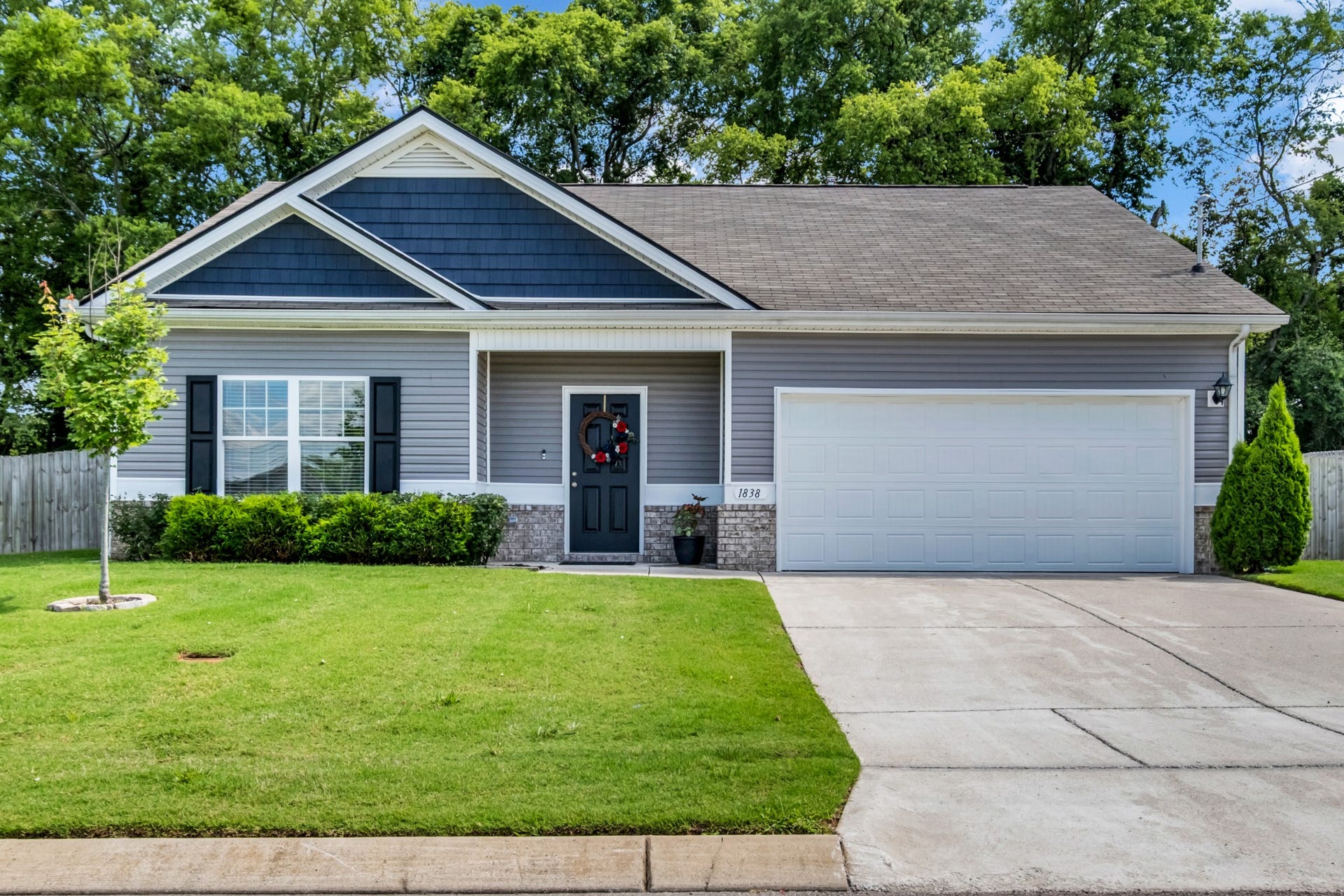 1838 Holdens Holw, Columbia, TN 38401 1838 Holdens Holw, Columbia, TN 38401