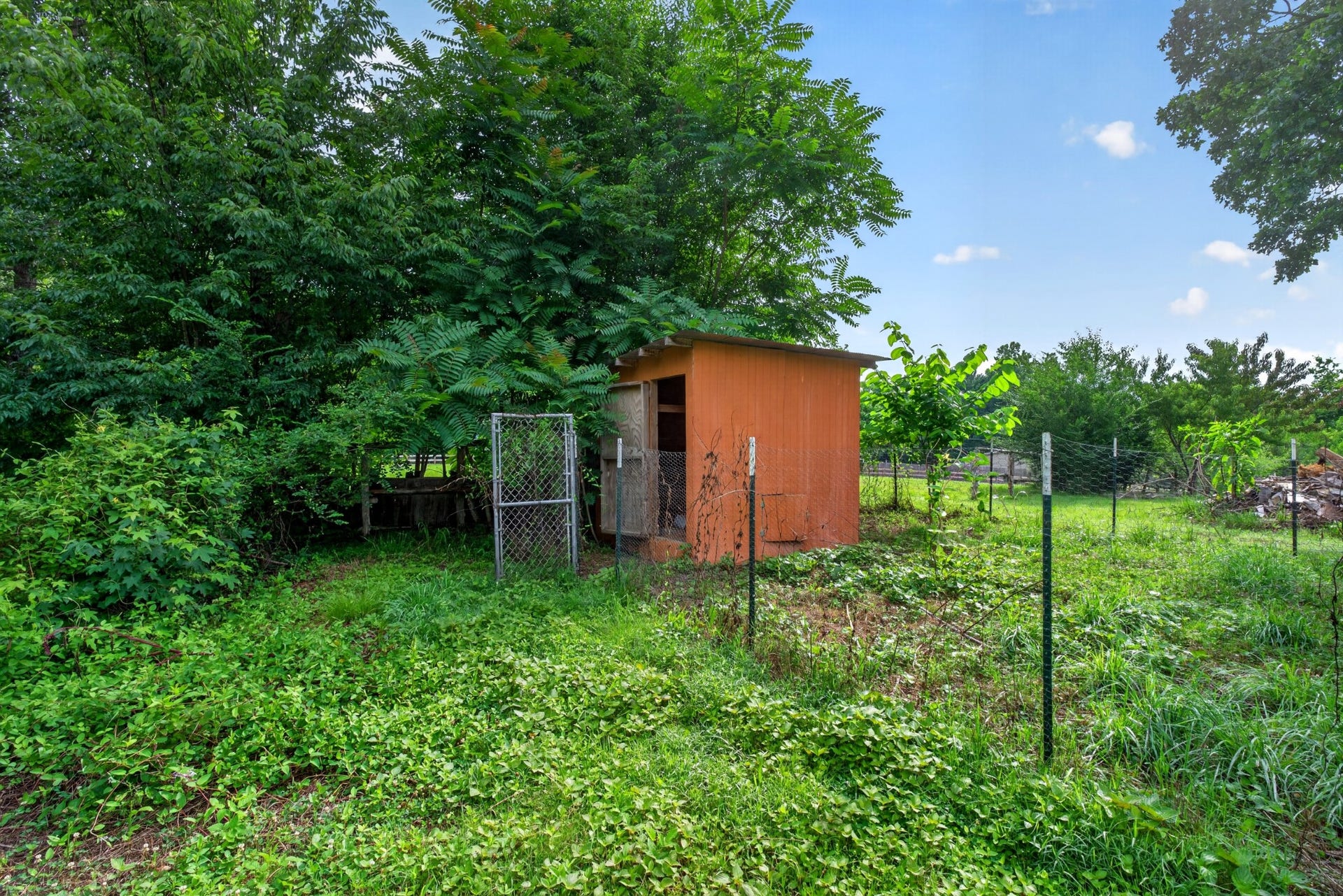 638 Manustown Rd, Woodbury, TN 37190