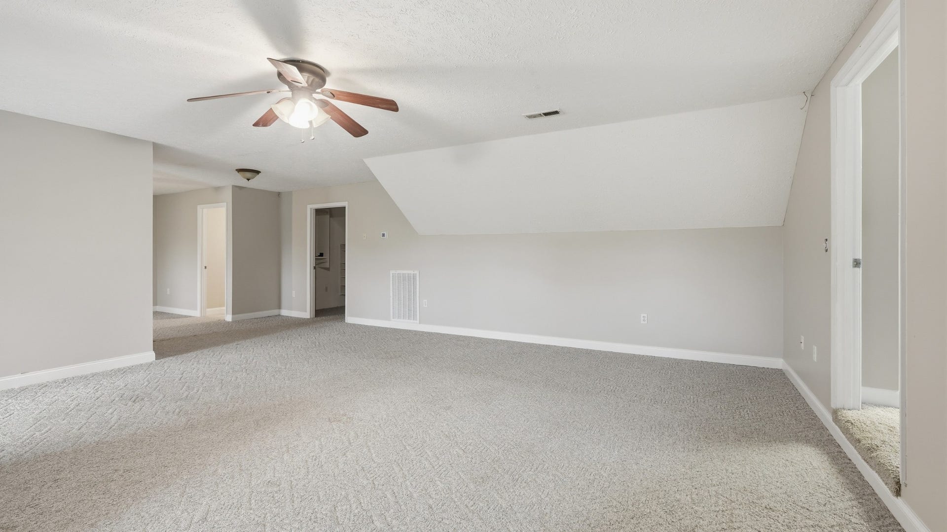 4599 Maple Springs Rd, Manchester, TN 37355 4599 Maple Springs Rd, Manchester, TN 37355
