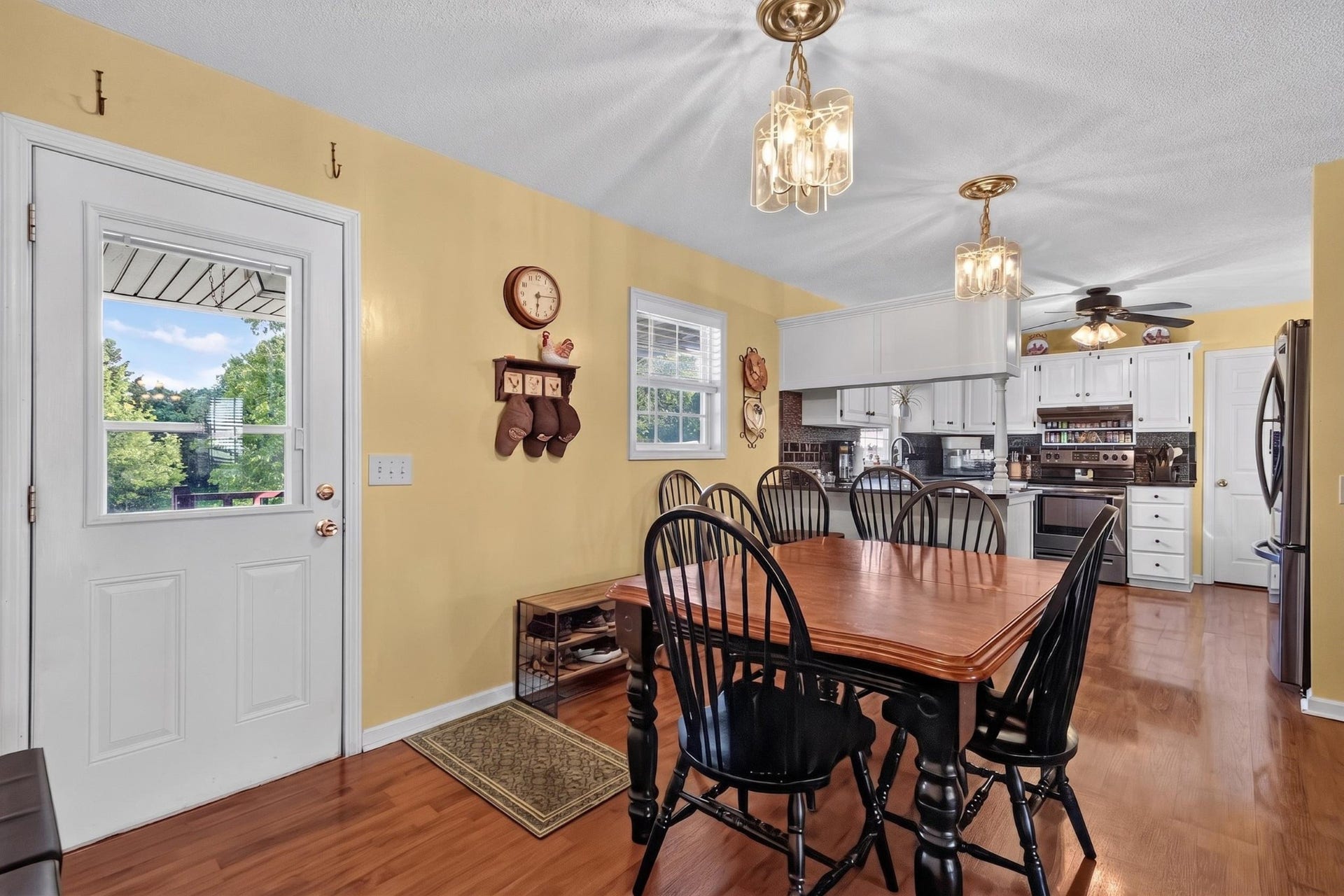 250 High Meadows Ln, Shelbyville, TN 37160 250 High Meadows Ln, Shelbyville, TN 37160