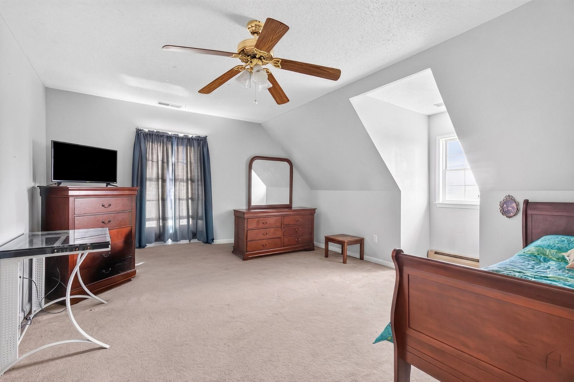 250 High Meadows Ln, Shelbyville, TN 37160 250 High Meadows Ln, Shelbyville, TN 37160