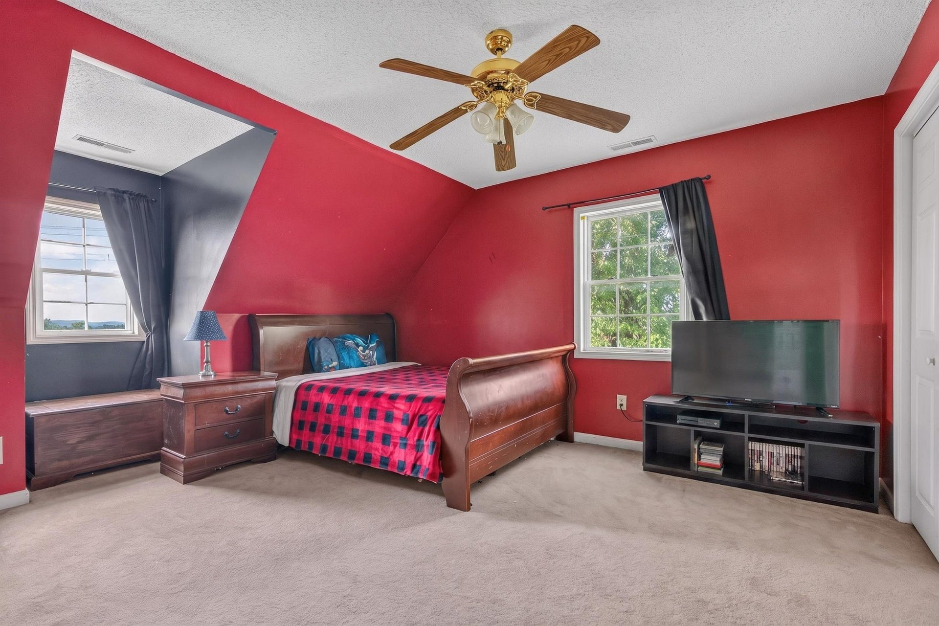 250 High Meadows Ln, Shelbyville, TN 37160 250 High Meadows Ln, Shelbyville, TN 37160