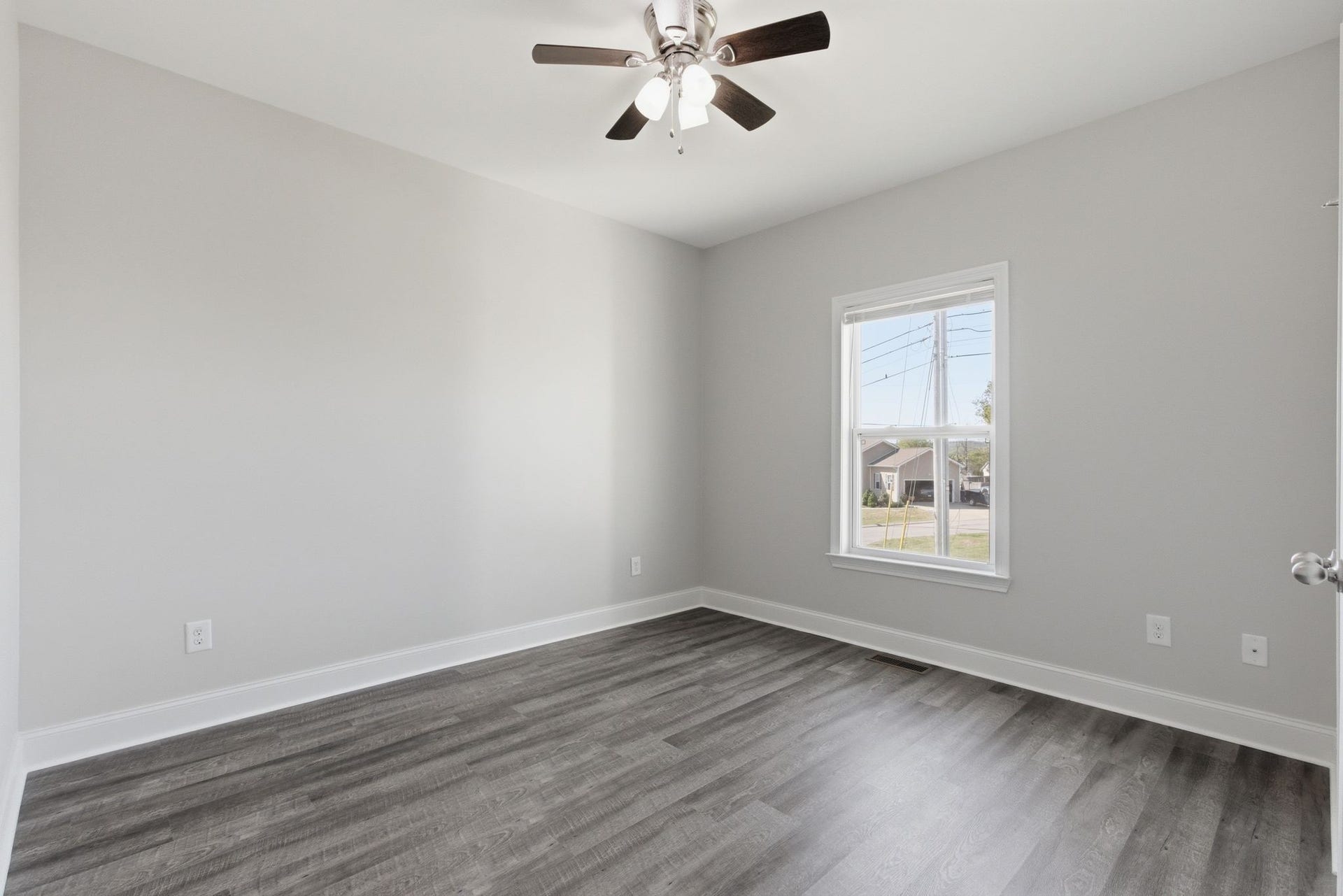 1897 Sheffield Ln, Columbia, TN 38401 1897 Sheffield Ln, Columbia, TN 38401