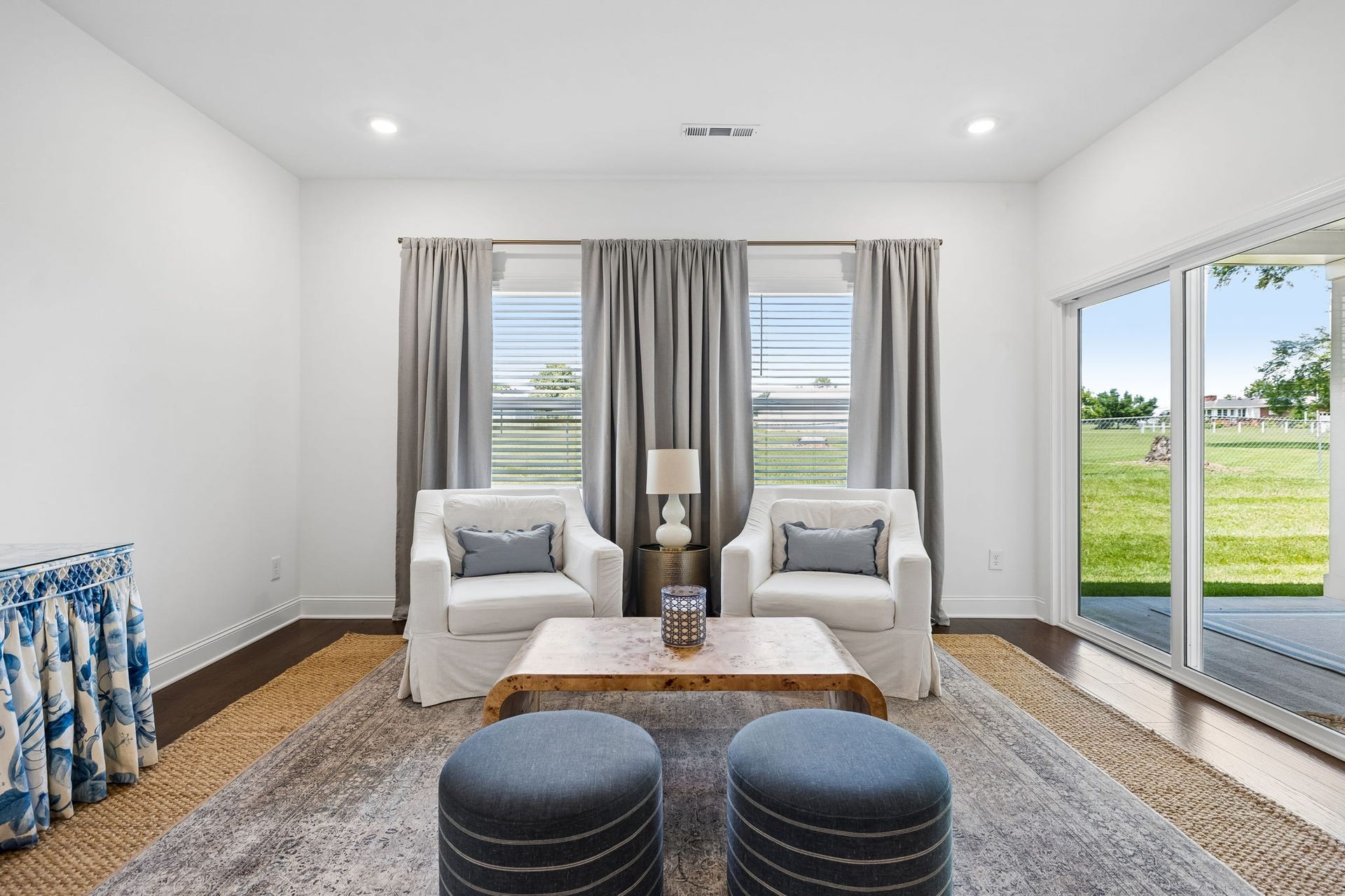 2409 Laurelstone Dr, Murfreesboro, TN 37130 2409 Laurelstone Dr, Murfreesboro, TN 37130