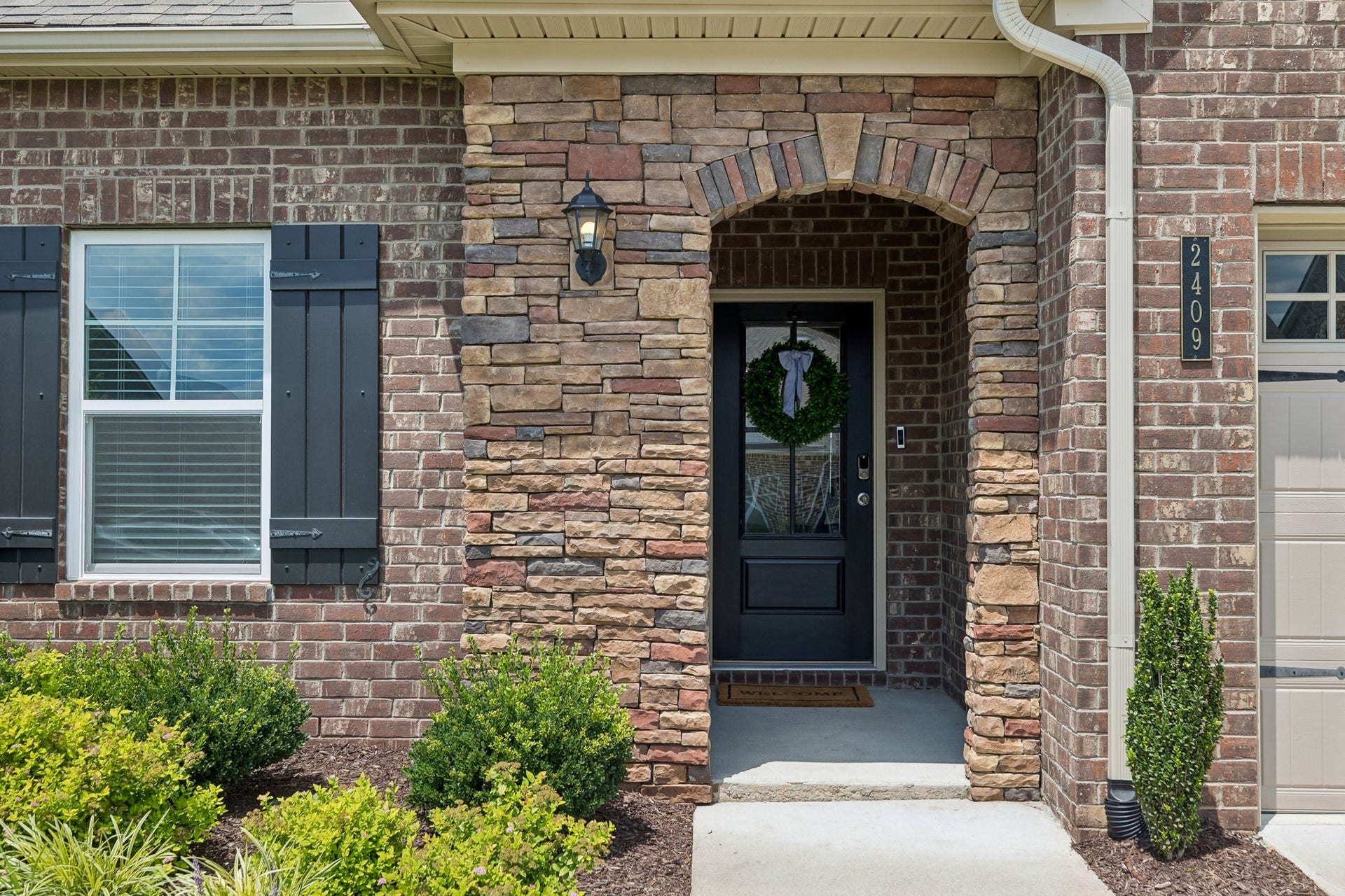 2409 Laurelstone Dr, Murfreesboro, TN 37130 2409 Laurelstone Dr, Murfreesboro, TN 37130