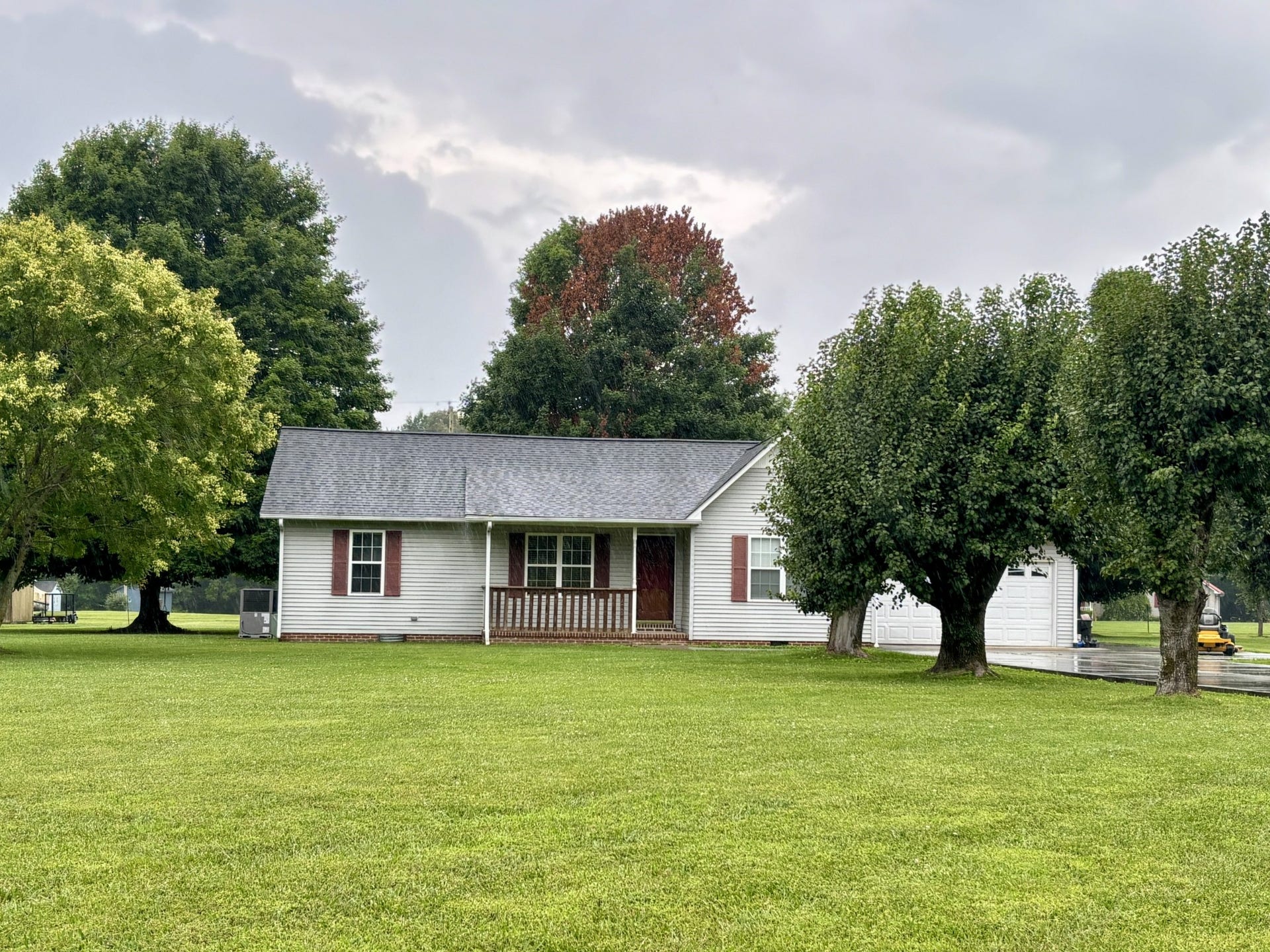 150 Benson Rd, Manchester, TN 37355 150 Benson Rd, Manchester, TN 37355