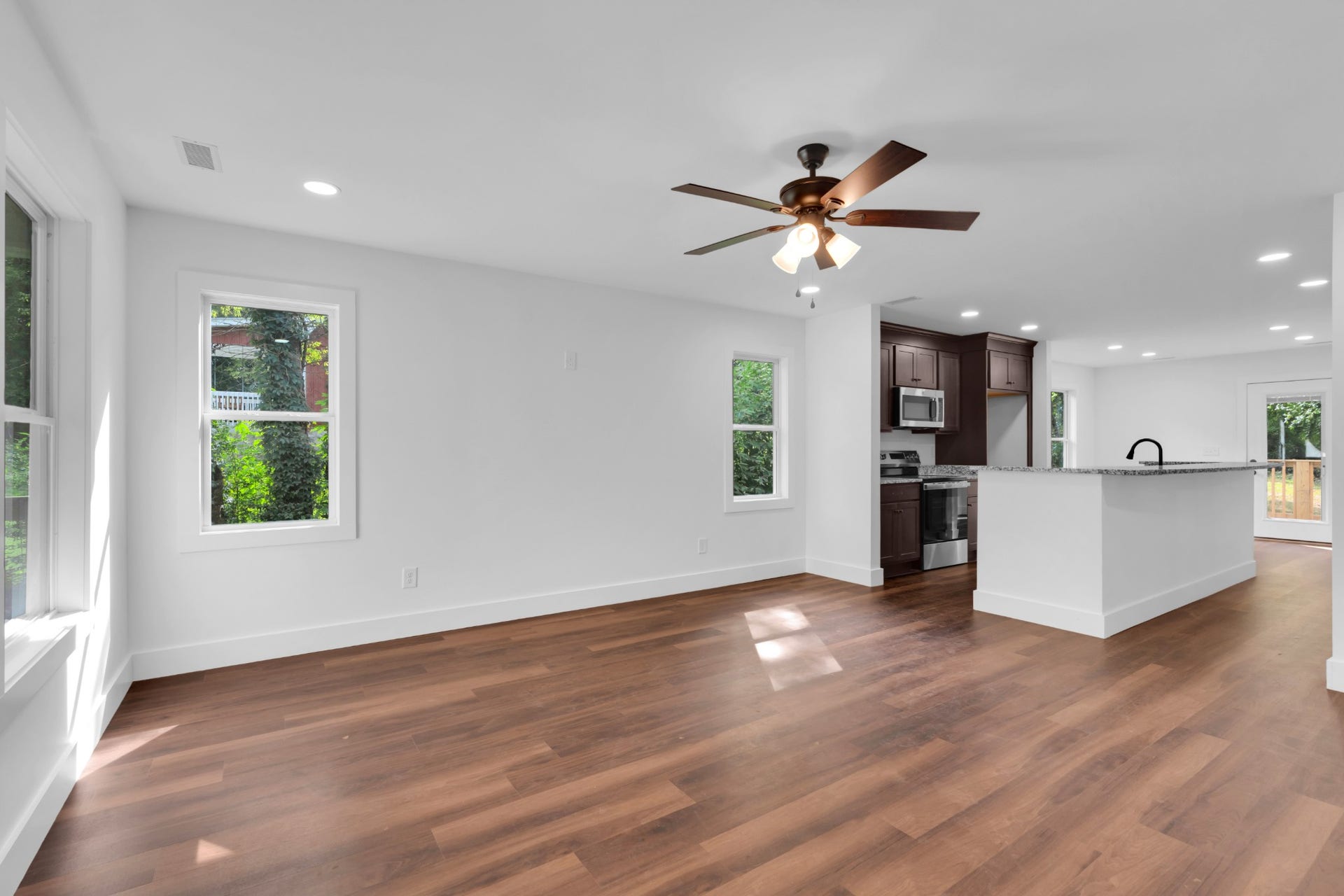 308 Hannah St, Bell Buckle, TN 37020 308 Hannah St, Bell Buckle, TN 37020