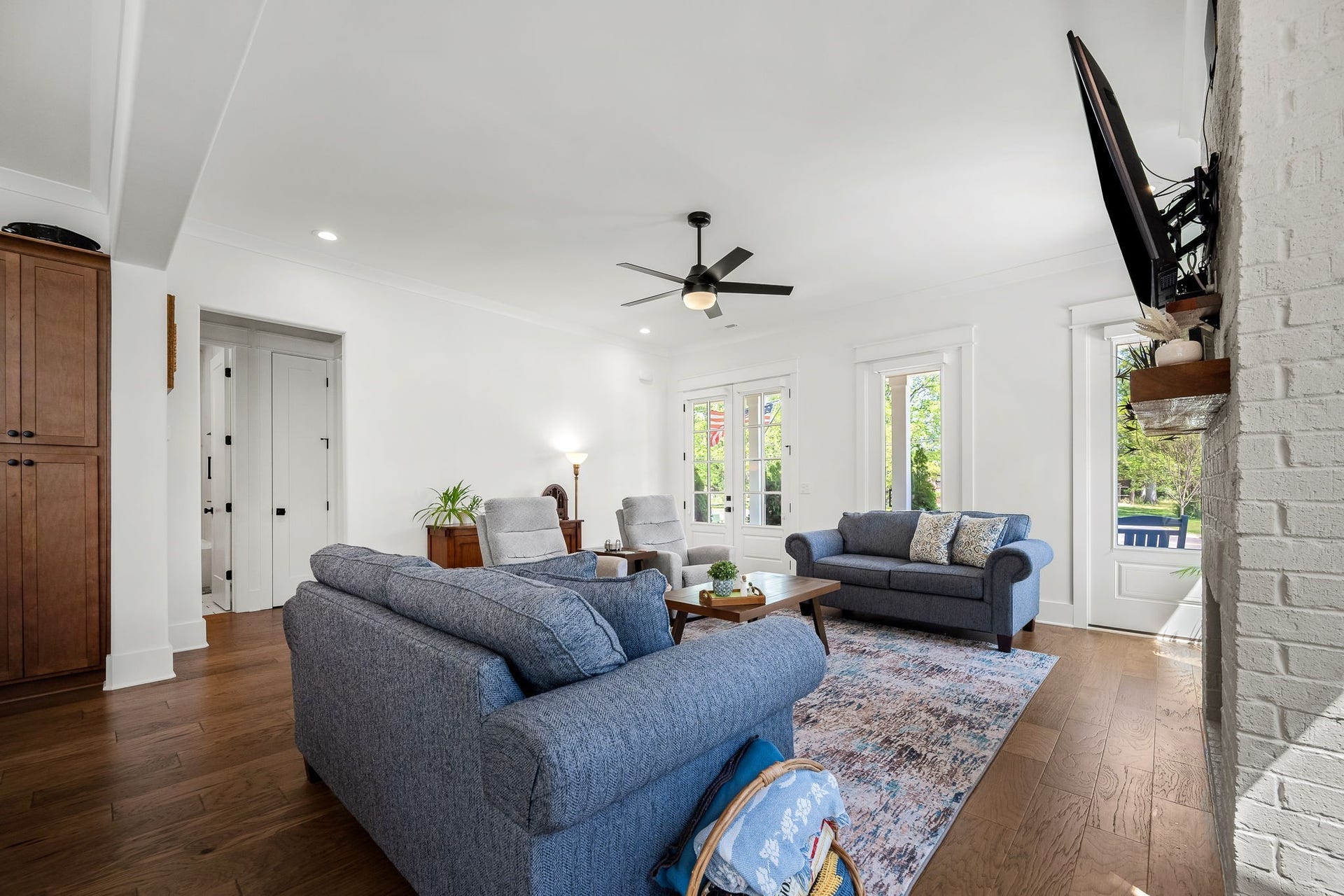 406 Minerva Dr, Murfreesboro, TN 37130 406 Minerva Dr, Murfreesboro, TN 37130