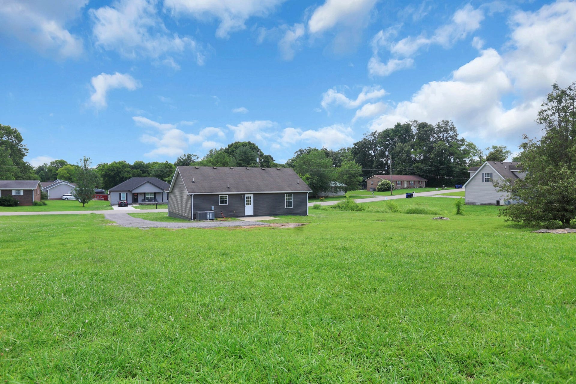307 Shadow Dr, Shelbyville, TN 37160 307 Shadow Dr, Shelbyville, TN 37160