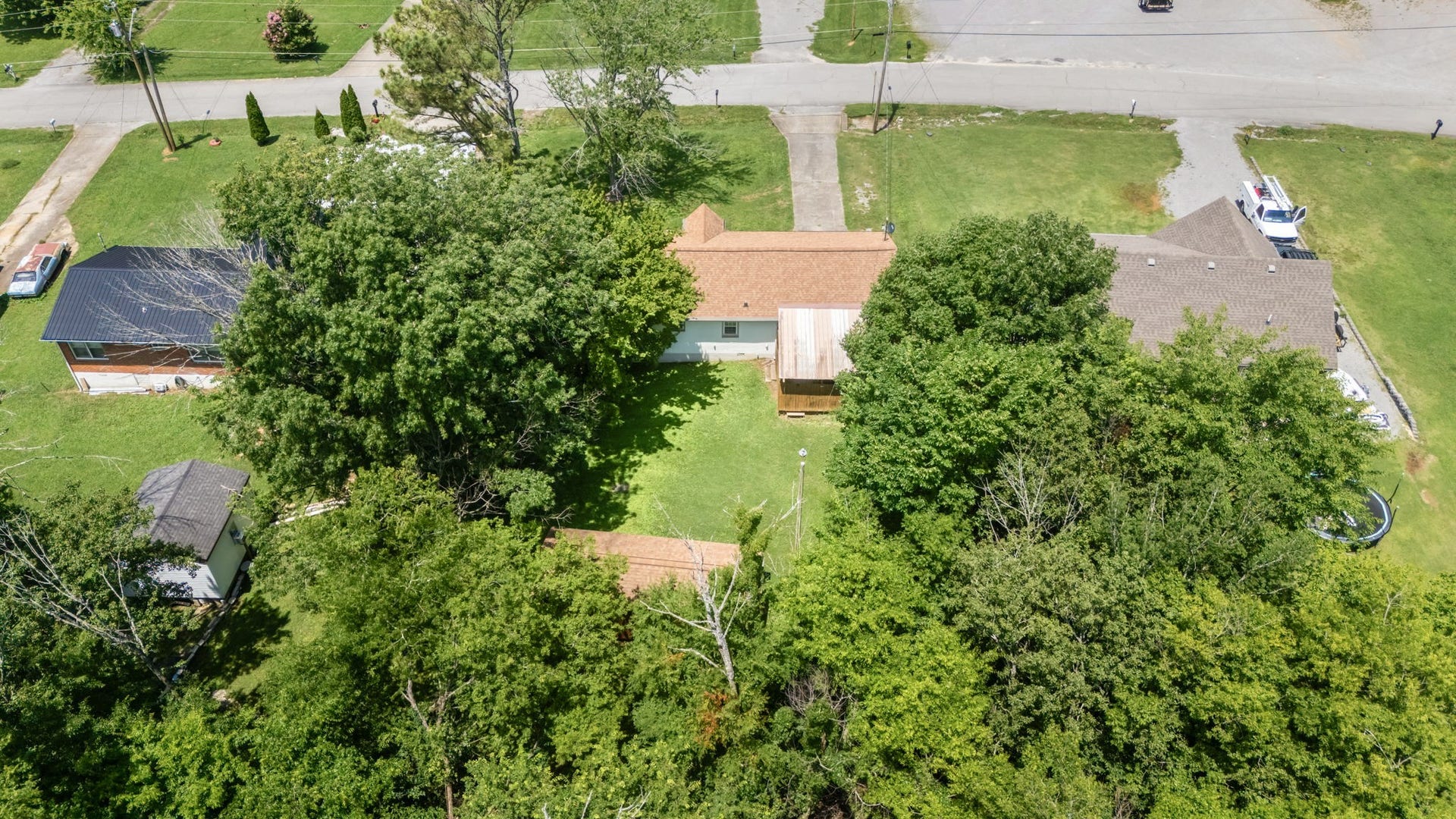203 Freeman Dr, Lewisburg, TN 37091 203 Freeman Dr, Lewisburg, TN 37091
