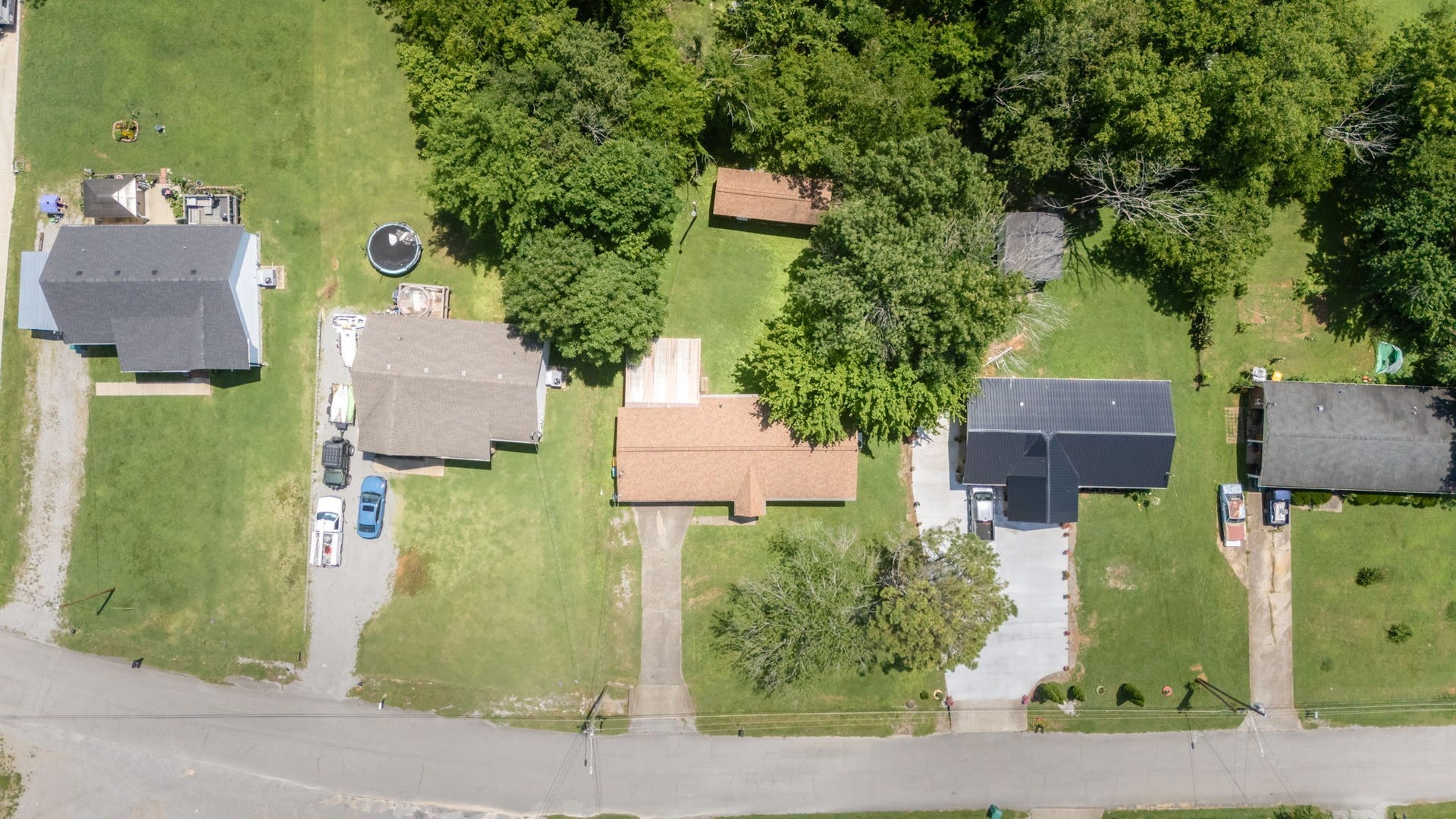 203 Freeman Dr, Lewisburg, TN 37091 203 Freeman Dr, Lewisburg, TN 37091