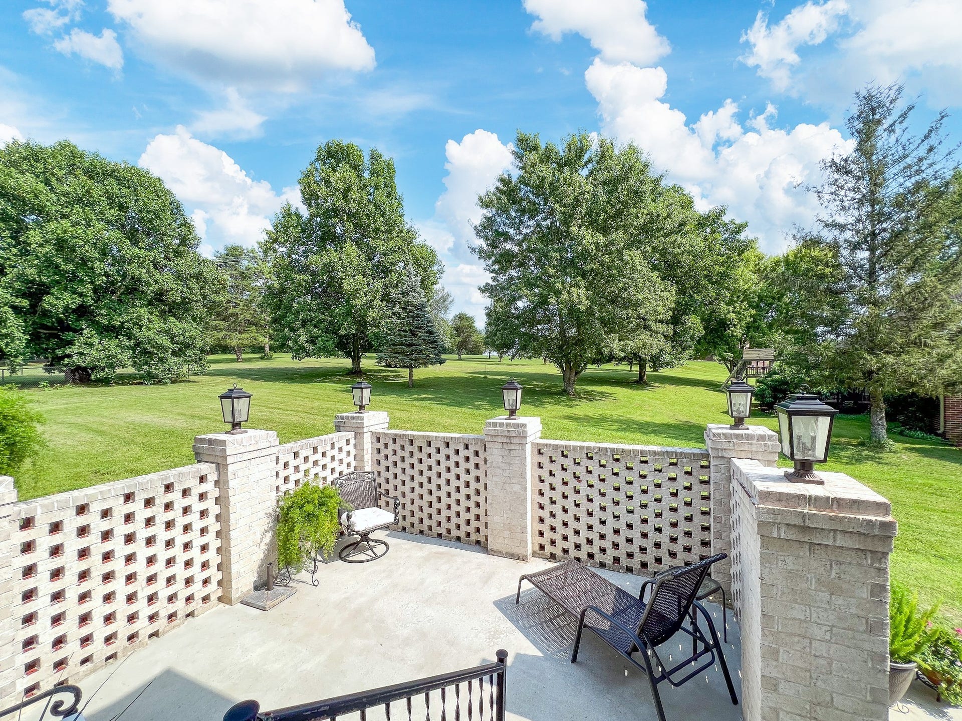204 Green Hills Dr, Shelbyville, TN 37160 204 Green Hills Dr, Shelbyville, TN 37160