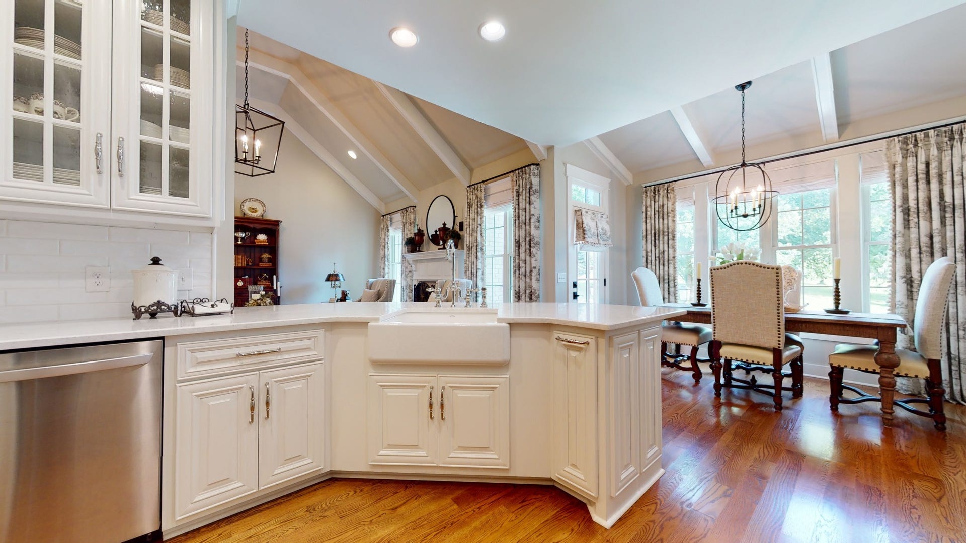 204 Green Hills Dr, Shelbyville, TN 37160 204 Green Hills Dr, Shelbyville, TN 37160