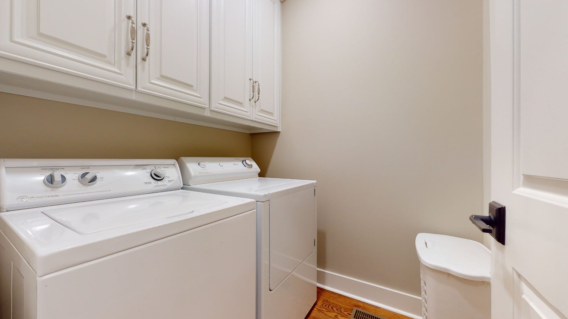204 Green Hills Dr, Shelbyville, TN 37160 204 Green Hills Dr, Shelbyville, TN 37160