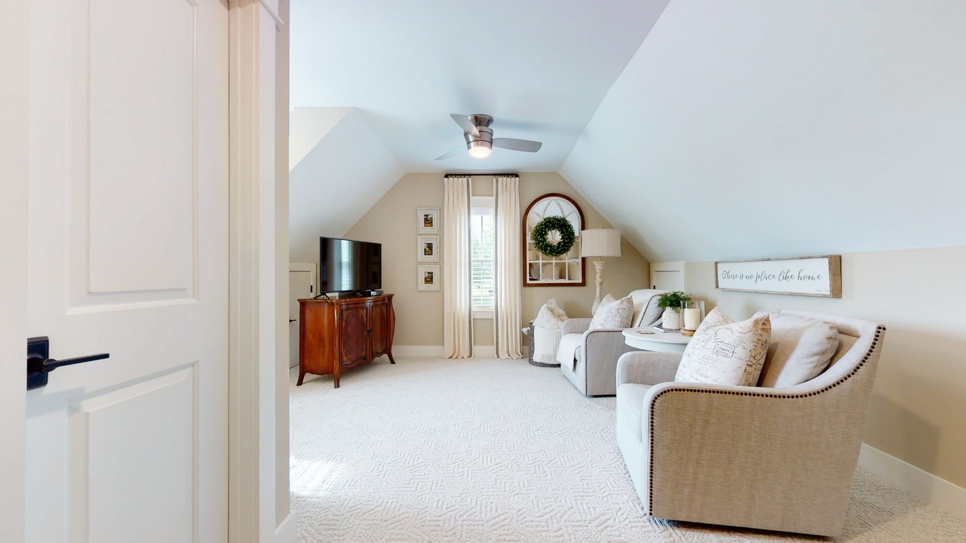 204 Green Hills Dr, Shelbyville, TN 37160 204 Green Hills Dr, Shelbyville, TN 37160