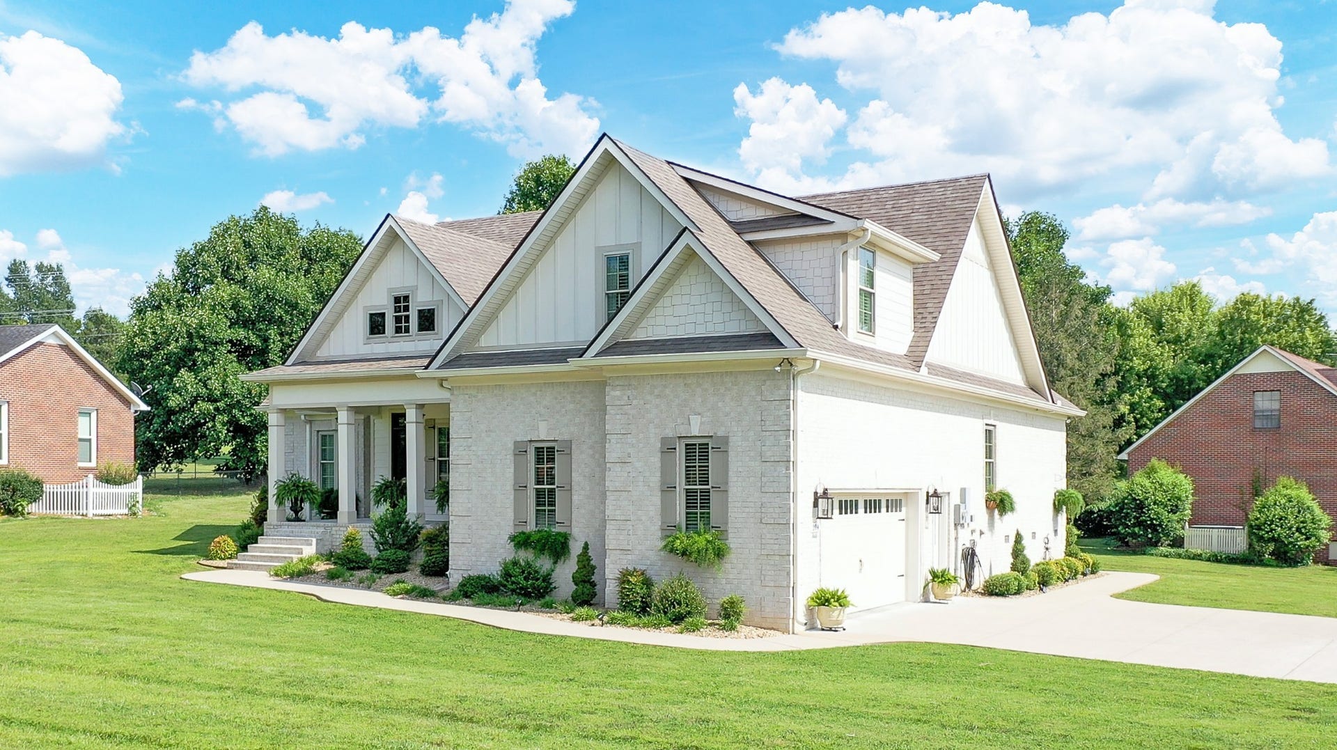 204 Green Hills Dr, Shelbyville, TN 37160 204 Green Hills Dr, Shelbyville, TN 37160