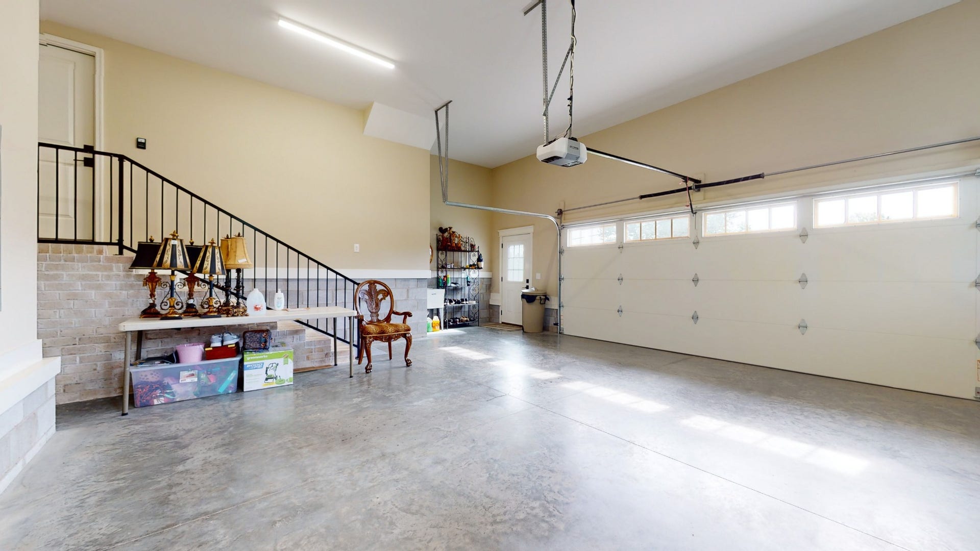 204 Green Hills Dr, Shelbyville, TN 37160 204 Green Hills Dr, Shelbyville, TN 37160