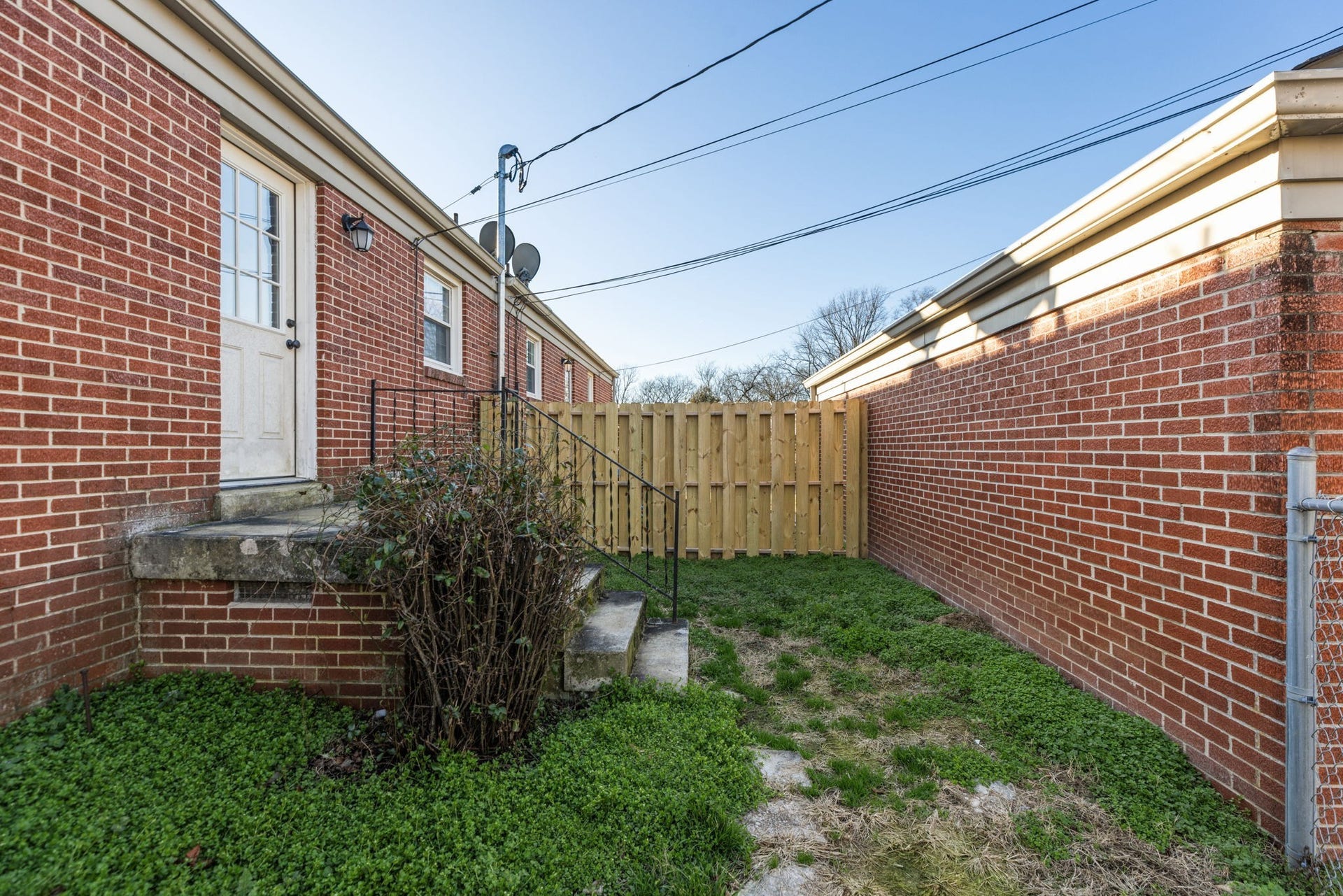 1102 Hiwassee Dr, Columbia, TN 38401 1102 Hiwassee Dr, Columbia, TN 38401