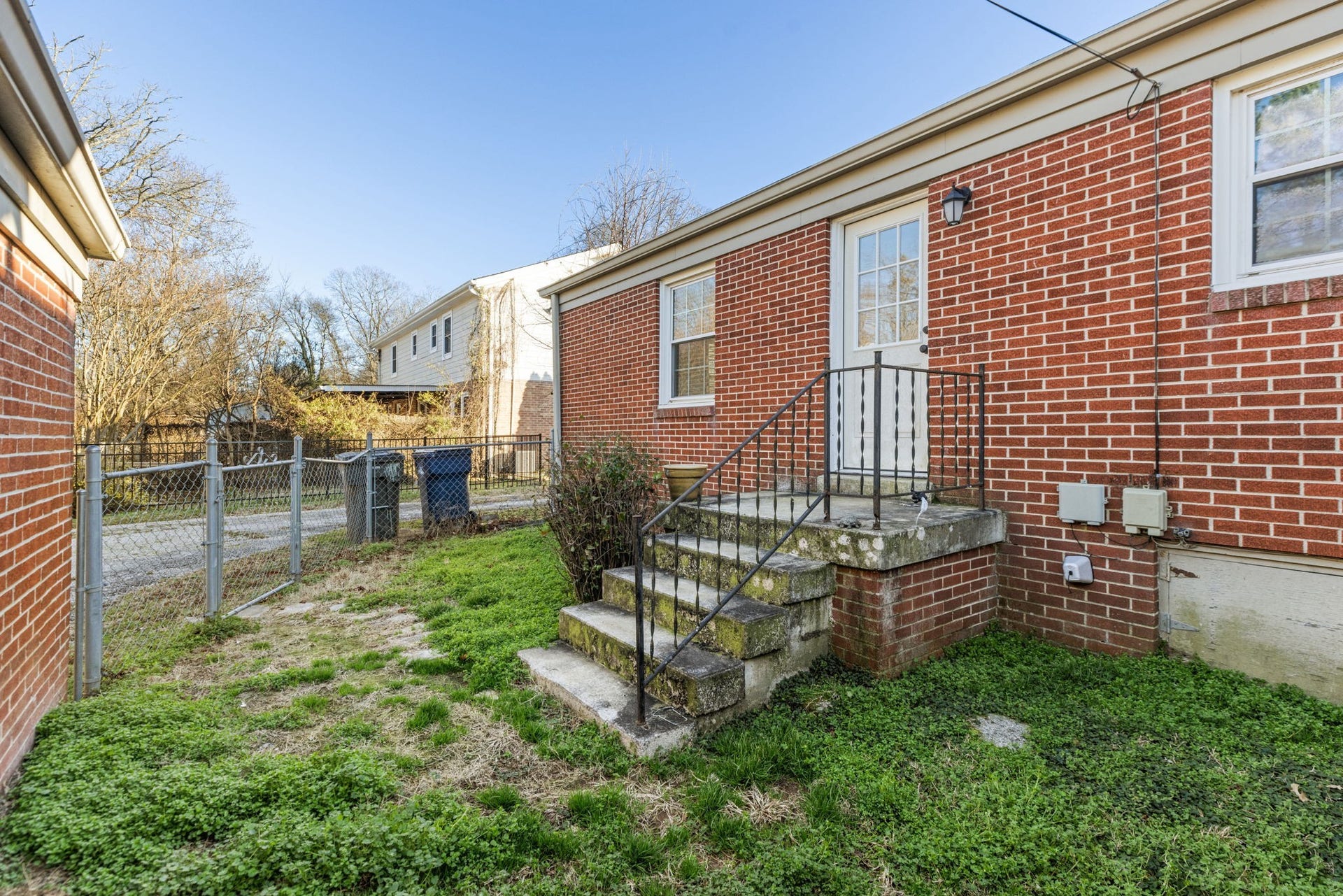 1102 Hiwassee Dr, Columbia, TN 38401 1102 Hiwassee Dr, Columbia, TN 38401