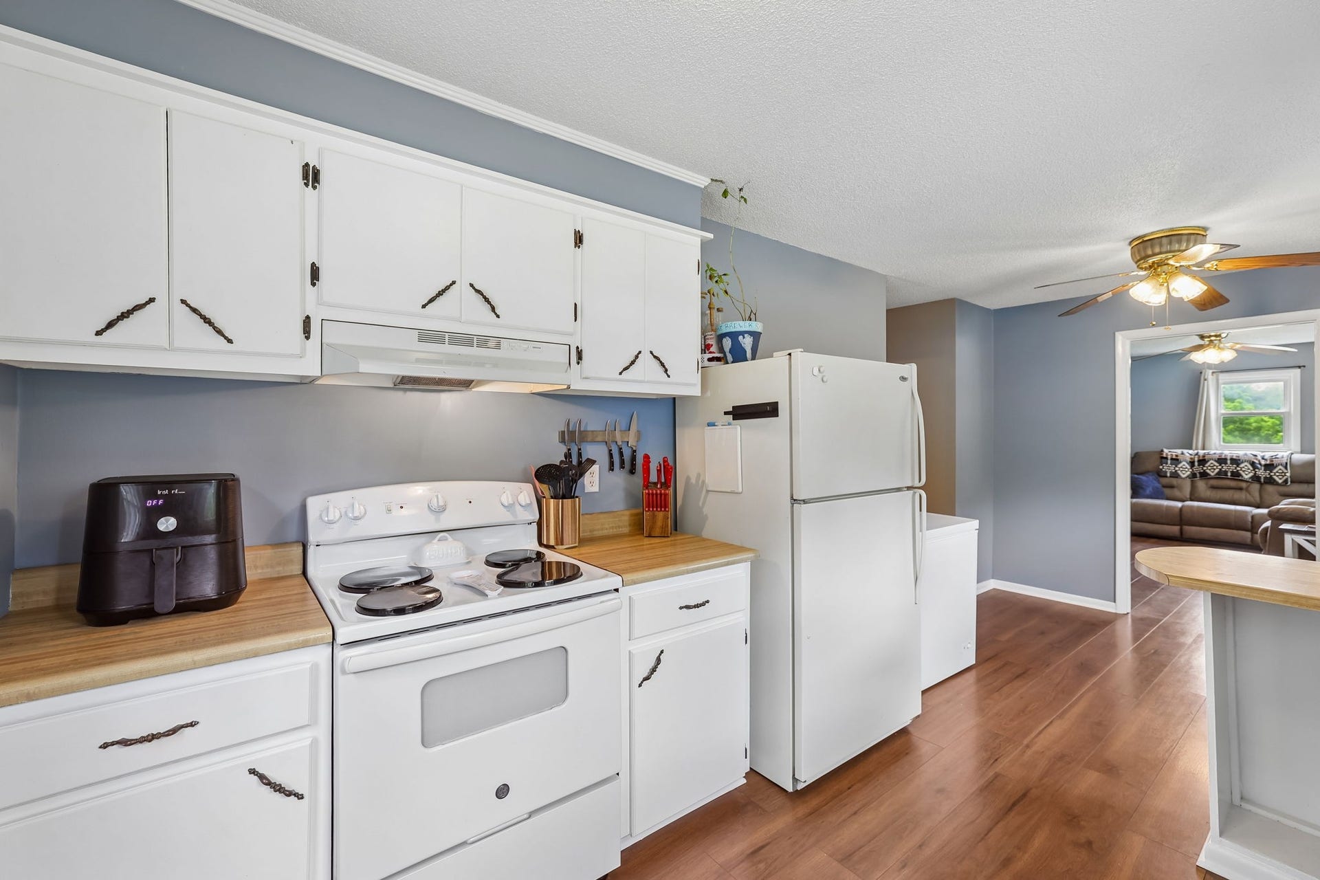 2420 Hawkersmith Rd, Manchester, TN 37355 Kitchen has durable and easy to clean LVP flooring! 2420 Hawkersmith Rd, Manchester, TN 37355
