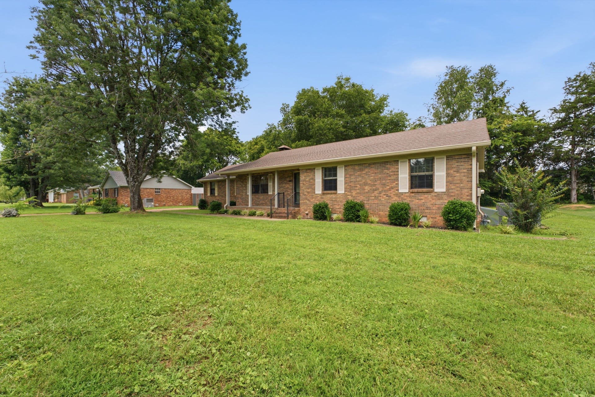 344 Highfield Dr, Murfreesboro, TN 37128 344 Highfield Dr, Murfreesboro, TN 37128