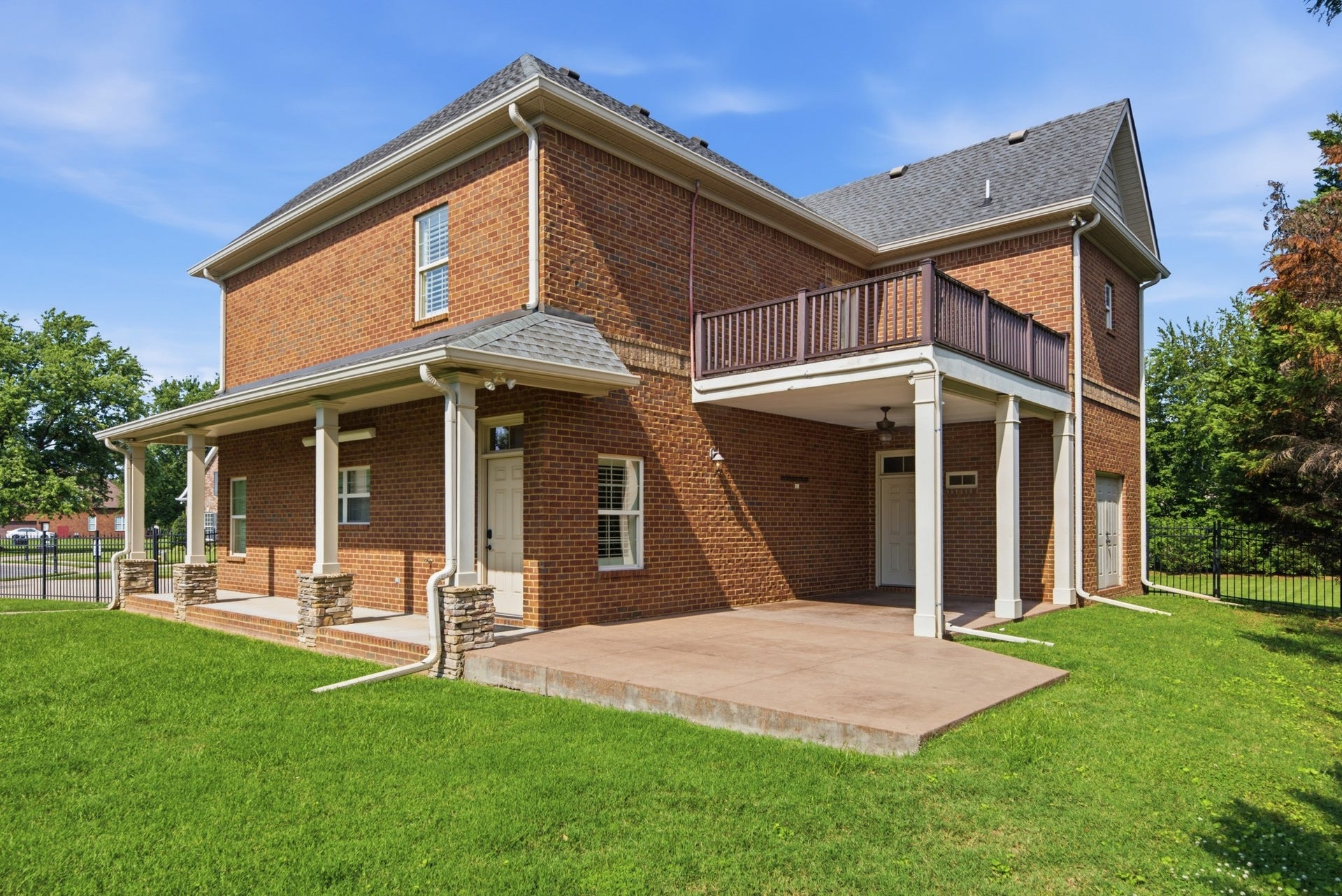 2926 Frank Robinson Dr, Murfreesboro, TN 37130 2926 Frank Robinson Dr, Murfreesboro, TN 37130