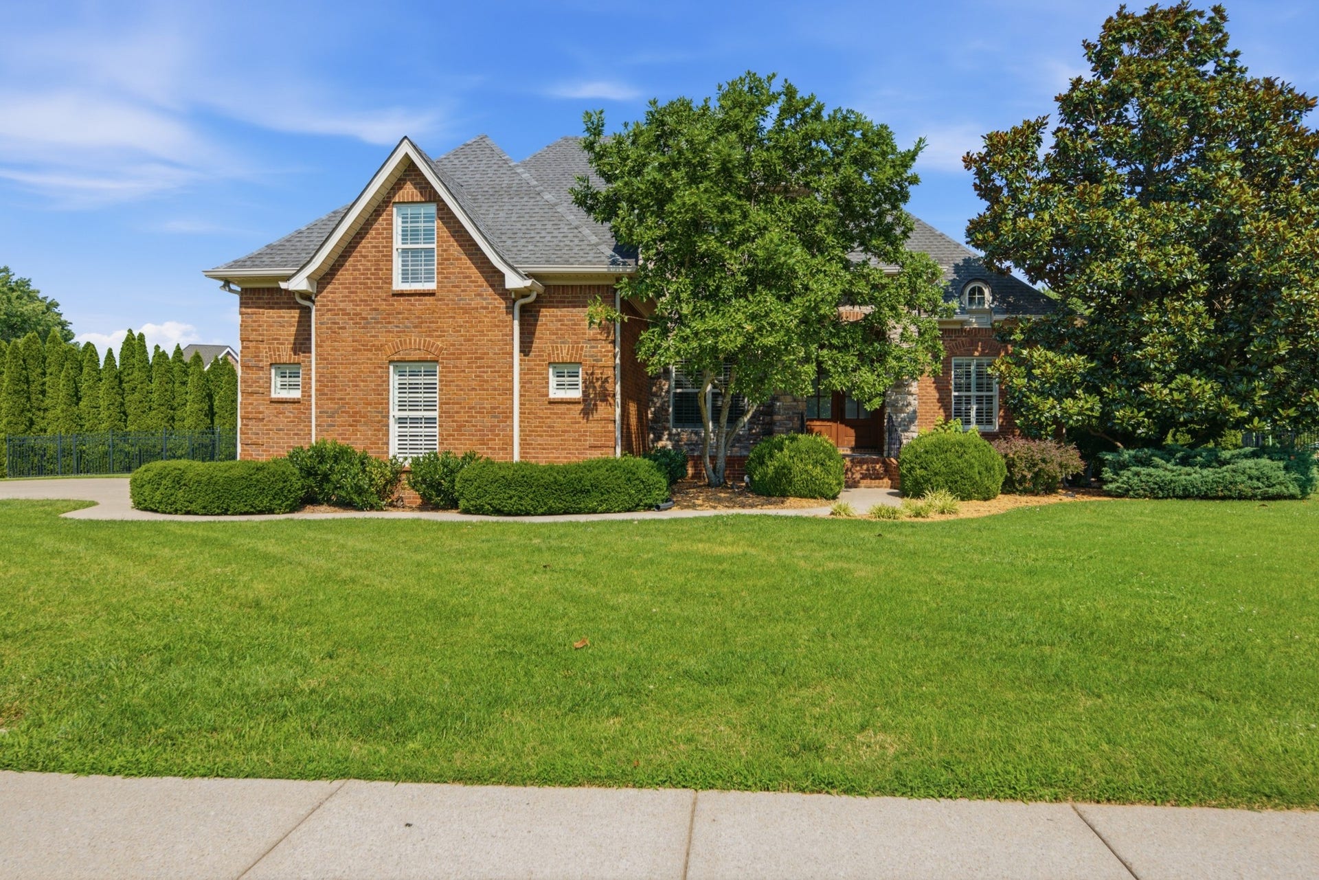 2926 Frank Robinson Dr, Murfreesboro, TN 37130 2926 Frank Robinson Dr, Murfreesboro, TN 37130