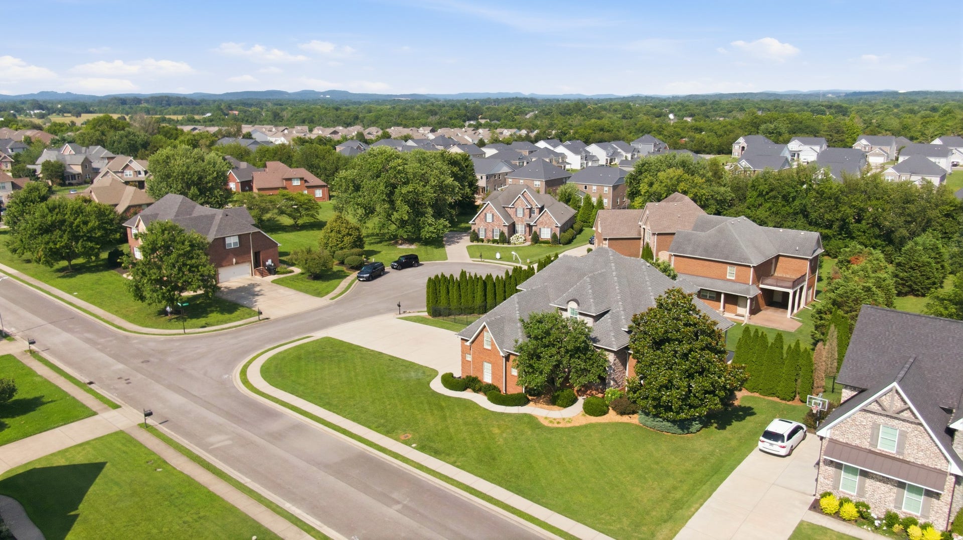 2926 Frank Robinson Dr, Murfreesboro, TN 37130 2926 Frank Robinson Dr, Murfreesboro, TN 37130