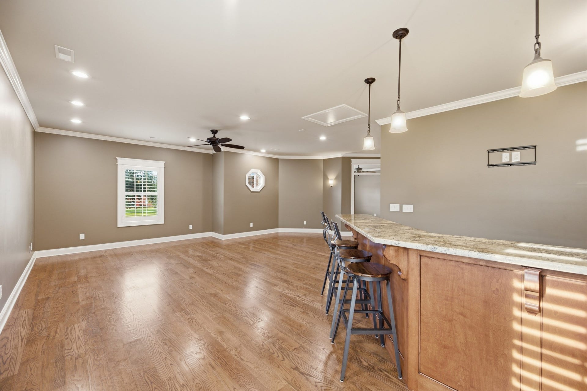 2926 Frank Robinson Dr, Murfreesboro, TN 37130 2926 Frank Robinson Dr, Murfreesboro, TN 37130