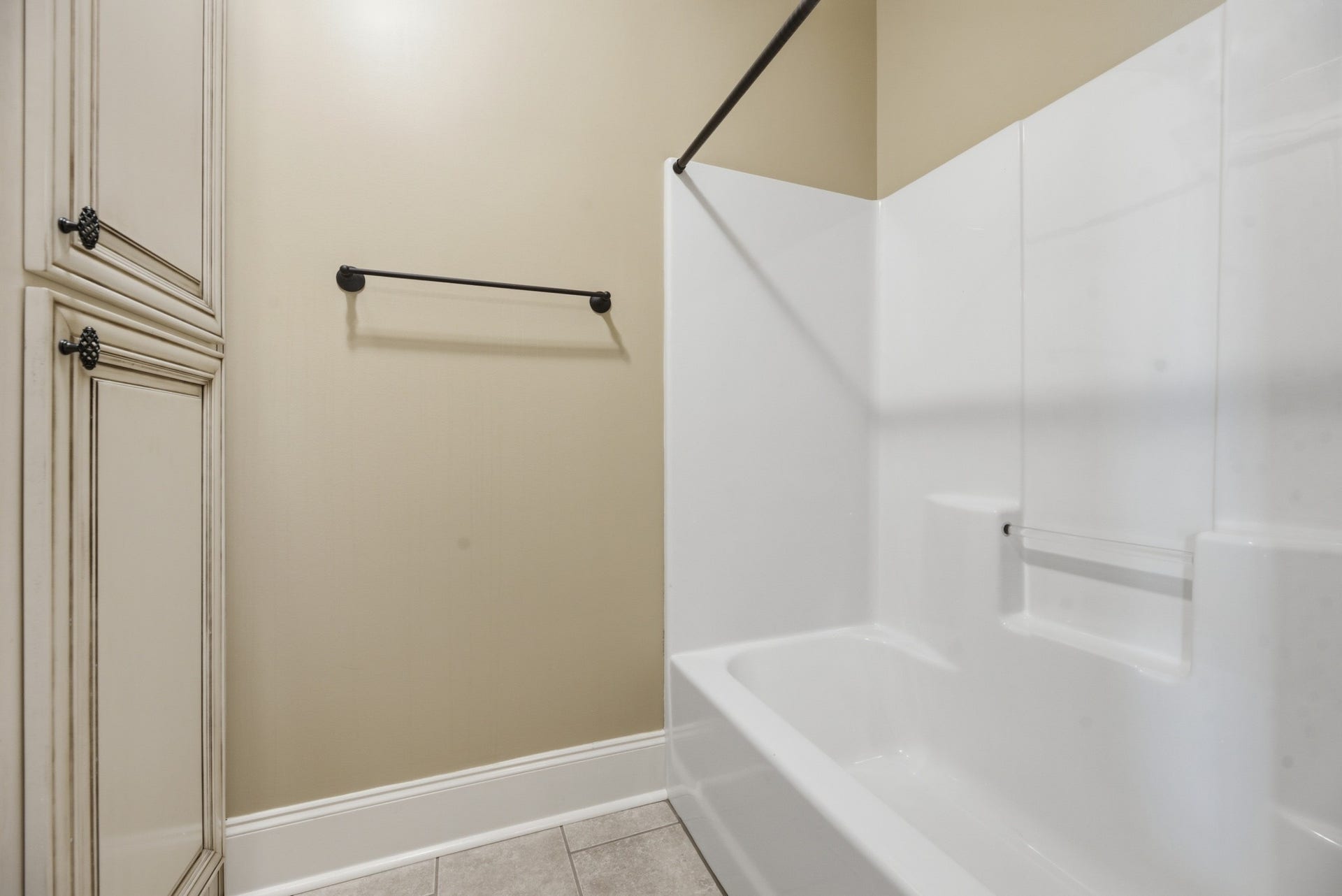 2926 Frank Robinson Dr, Murfreesboro, TN 37130 2926 Frank Robinson Dr, Murfreesboro, TN 37130