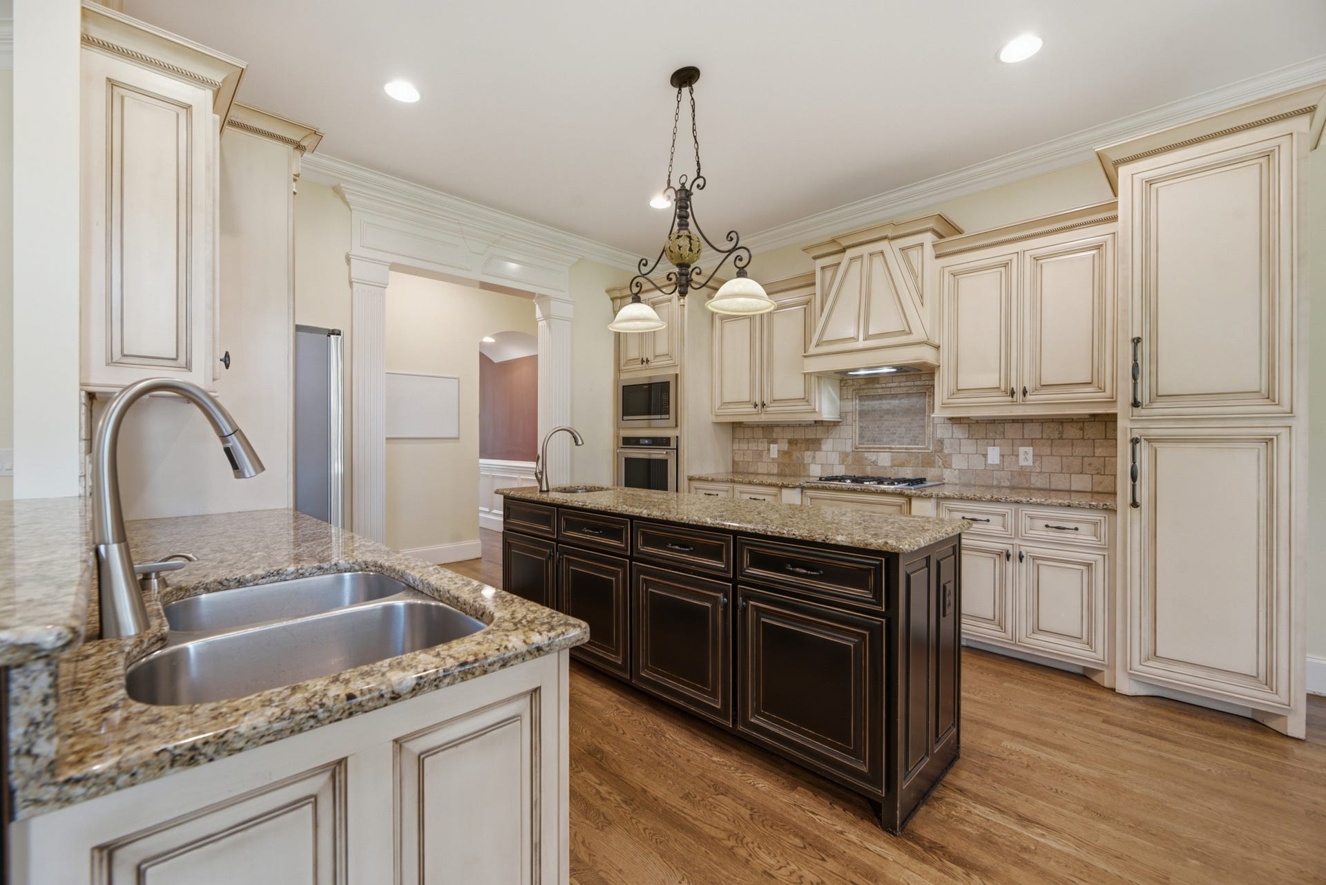2926 Frank Robinson Dr, Murfreesboro, TN 37130 2926 Frank Robinson Dr, Murfreesboro, TN 37130