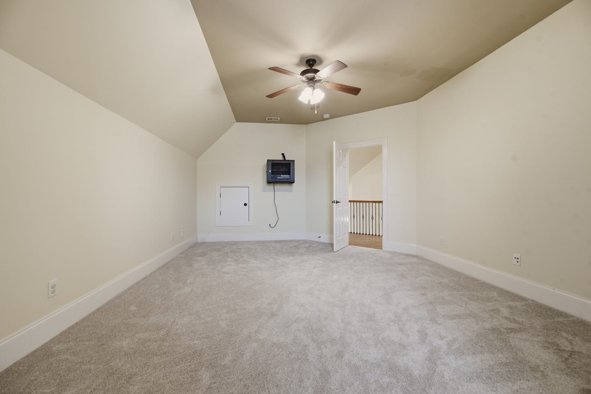 2926 Frank Robinson Dr, Murfreesboro, TN 37130 2926 Frank Robinson Dr, Murfreesboro, TN 37130