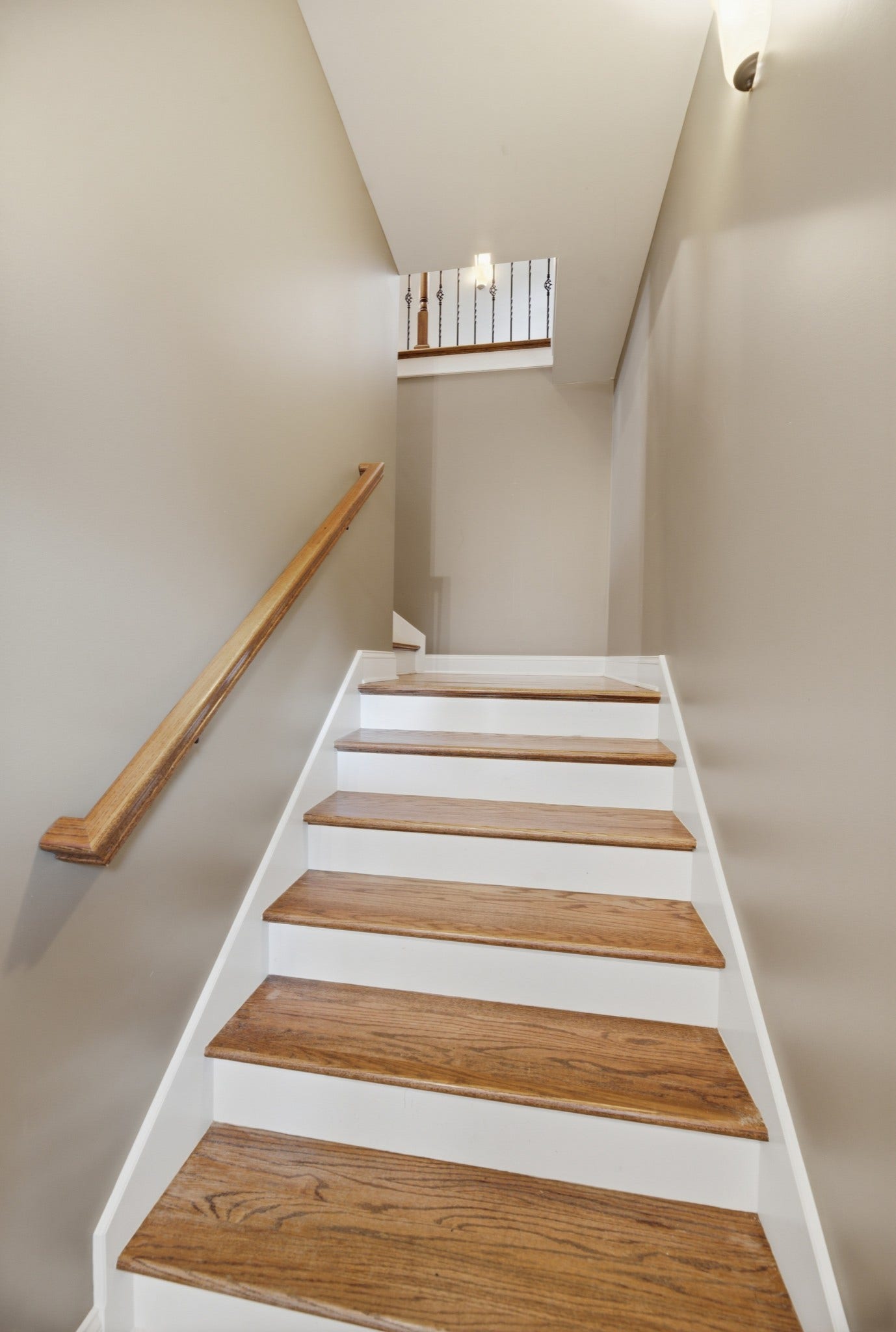 2926 Frank Robinson Dr, Murfreesboro, TN 37130 2926 Frank Robinson Dr, Murfreesboro, TN 37130