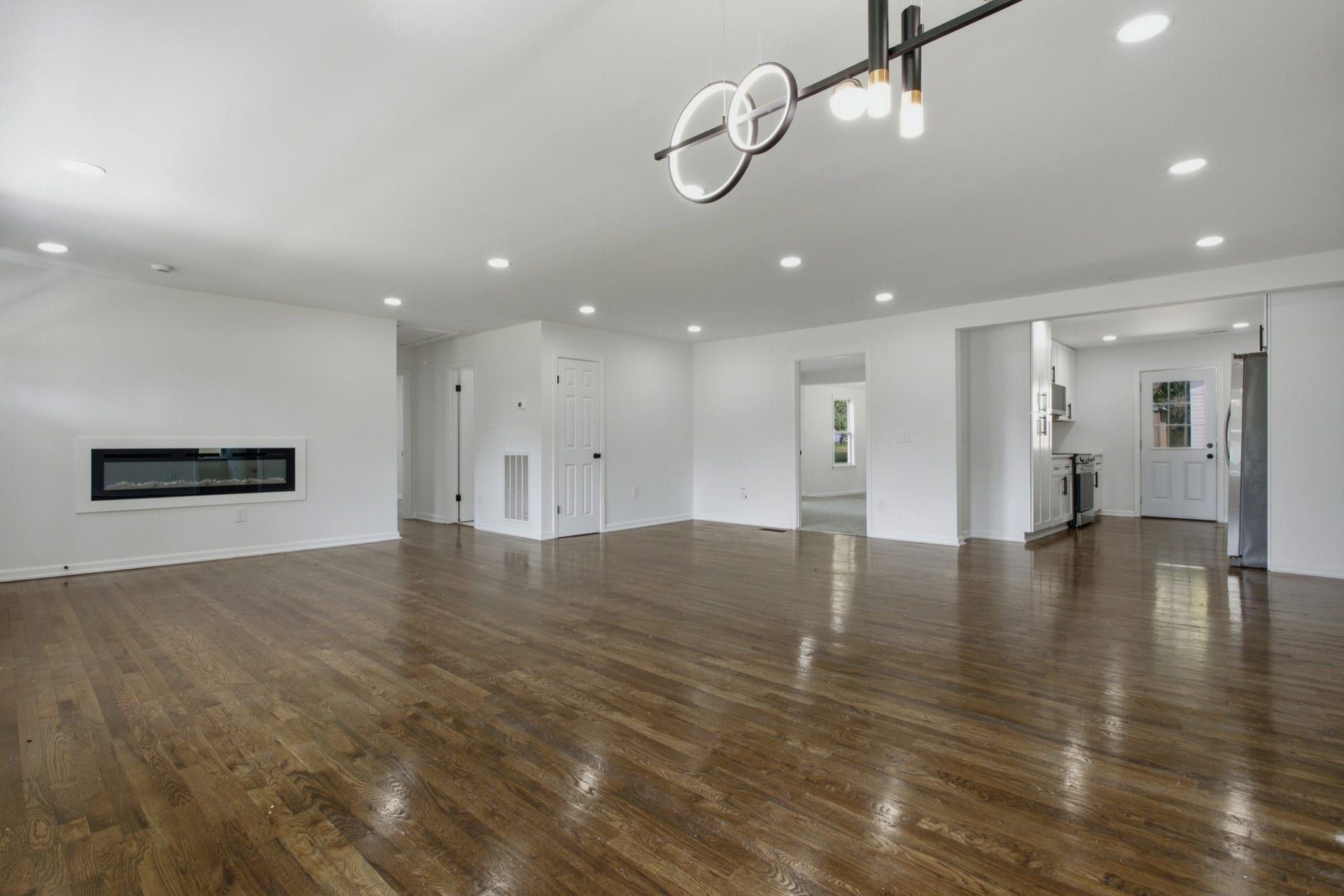 104 Carol Dr, Columbia, TN 38401
