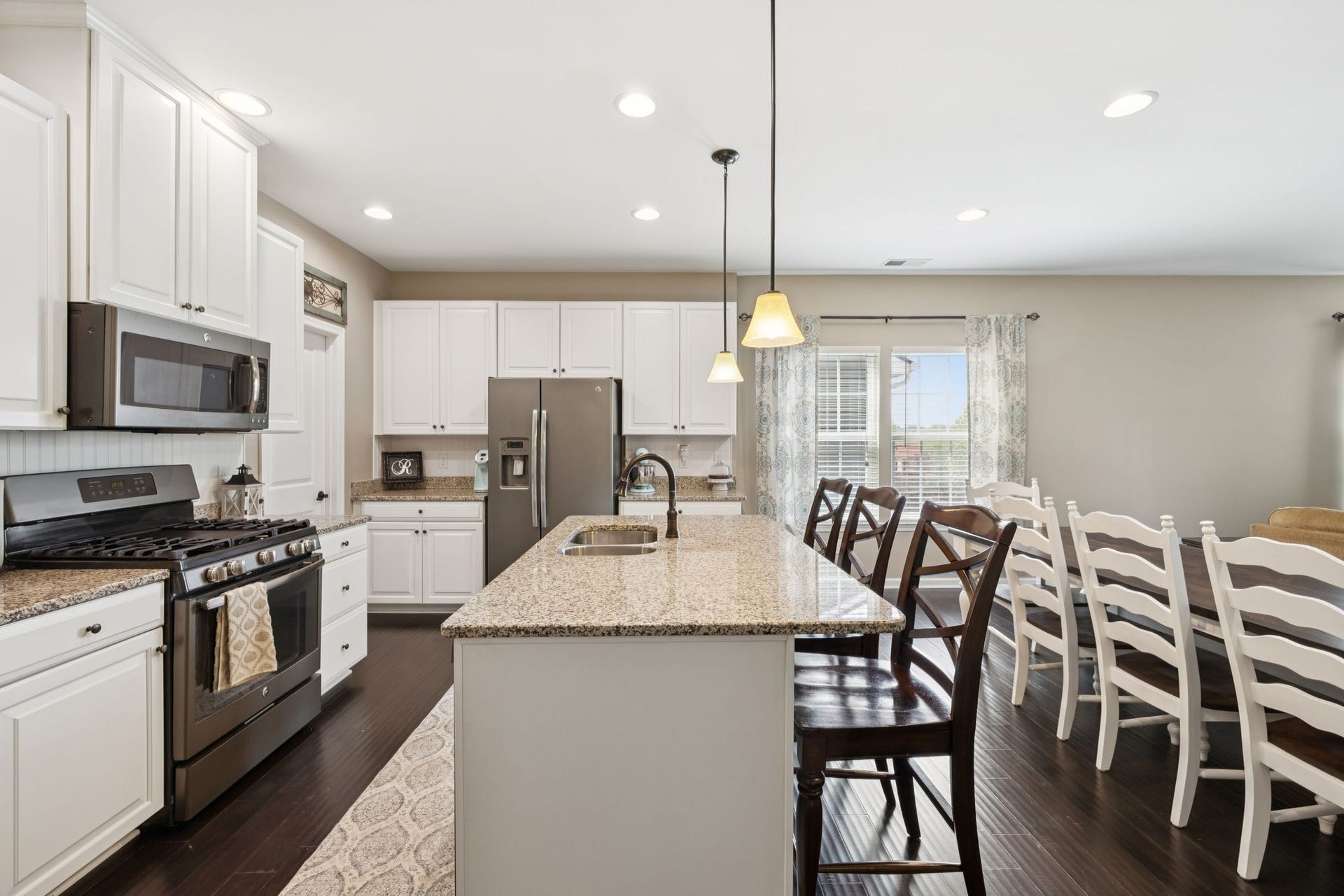2608 Bluffton Ln, Columbia, TN 38401 2608 Bluffton Ln, Columbia, TN 38401