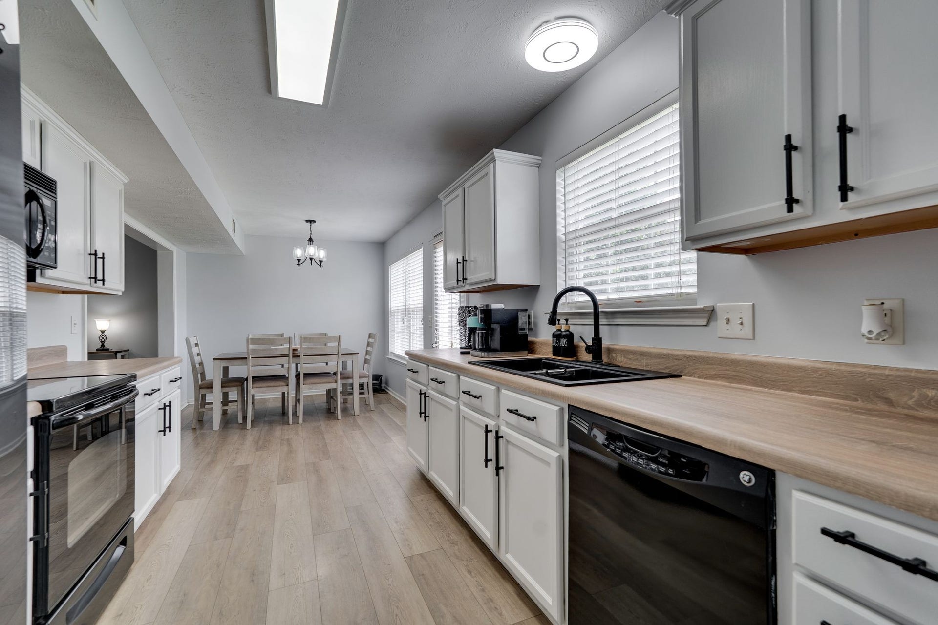 848 Blackfoot Trl, Murfreesboro, TN 37128 848 Blackfoot Trl, Murfreesboro, TN 37128